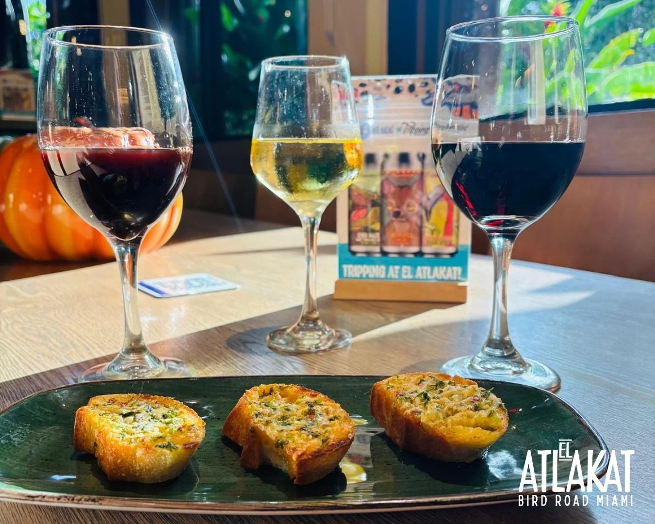 Midweek mood: wine in hand, bread on the table 🥖🍷
Join us for Al Pan Pan, Al Vino Vino — our Wednesday special!
$3 wine glass or $10 combo (2 glasses + toasted bread).
ONLY AT BIRD ROAD: 9425 S.W. 40th. Street. Miami, FL 33165 
💻 Order