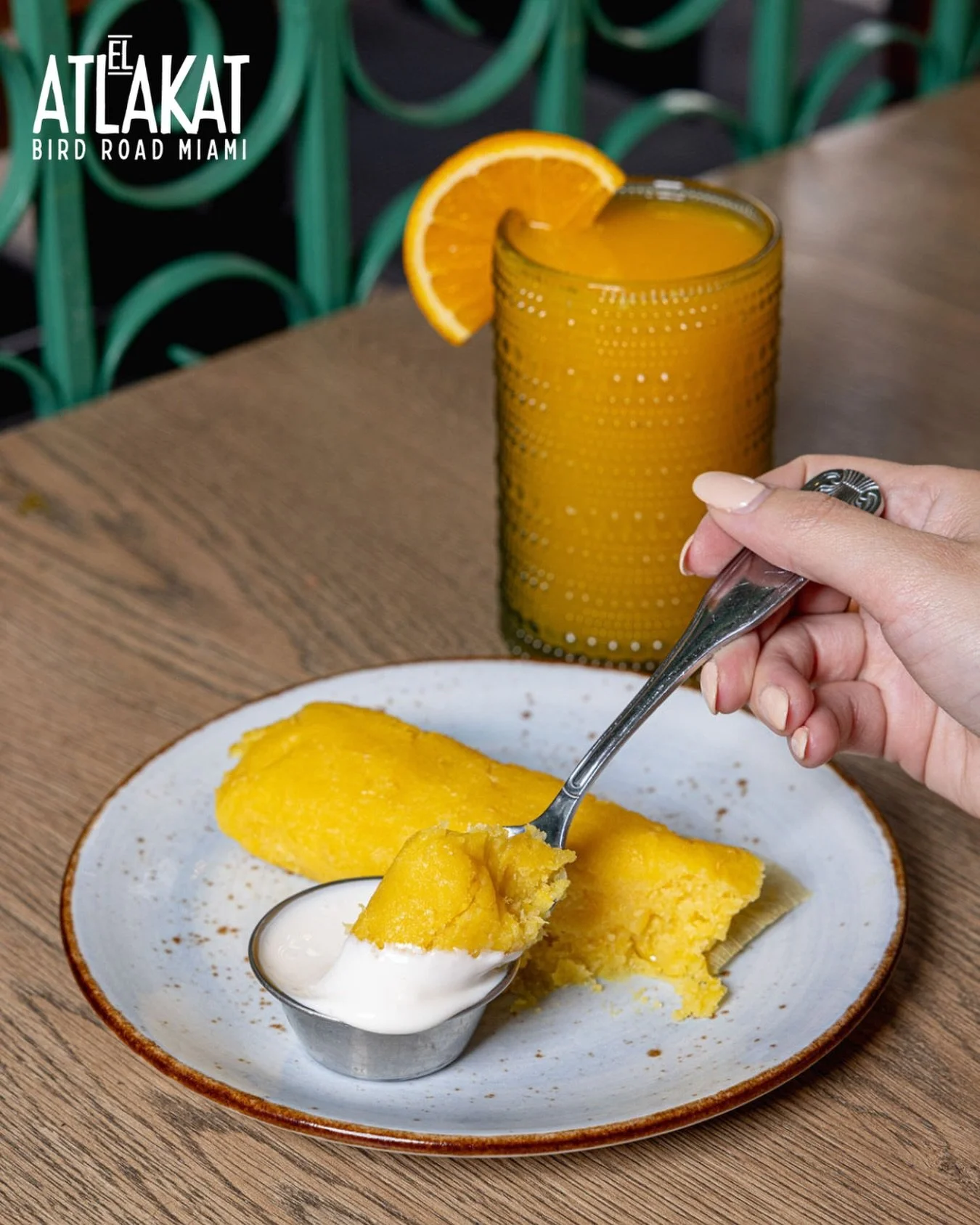 Authentic Tamal and freshly squeezed happiness in every sip 🍊☀️ The perfect start to your day.

ONLY AT BIRD ROAD: 9425 S.W. 40th. Street. Miami, FL 33165&nbsp;
💻 Orders, delivery and reservations at www.elatlakat.com
☎️ (305-552-9090) or ☎️ (305-5