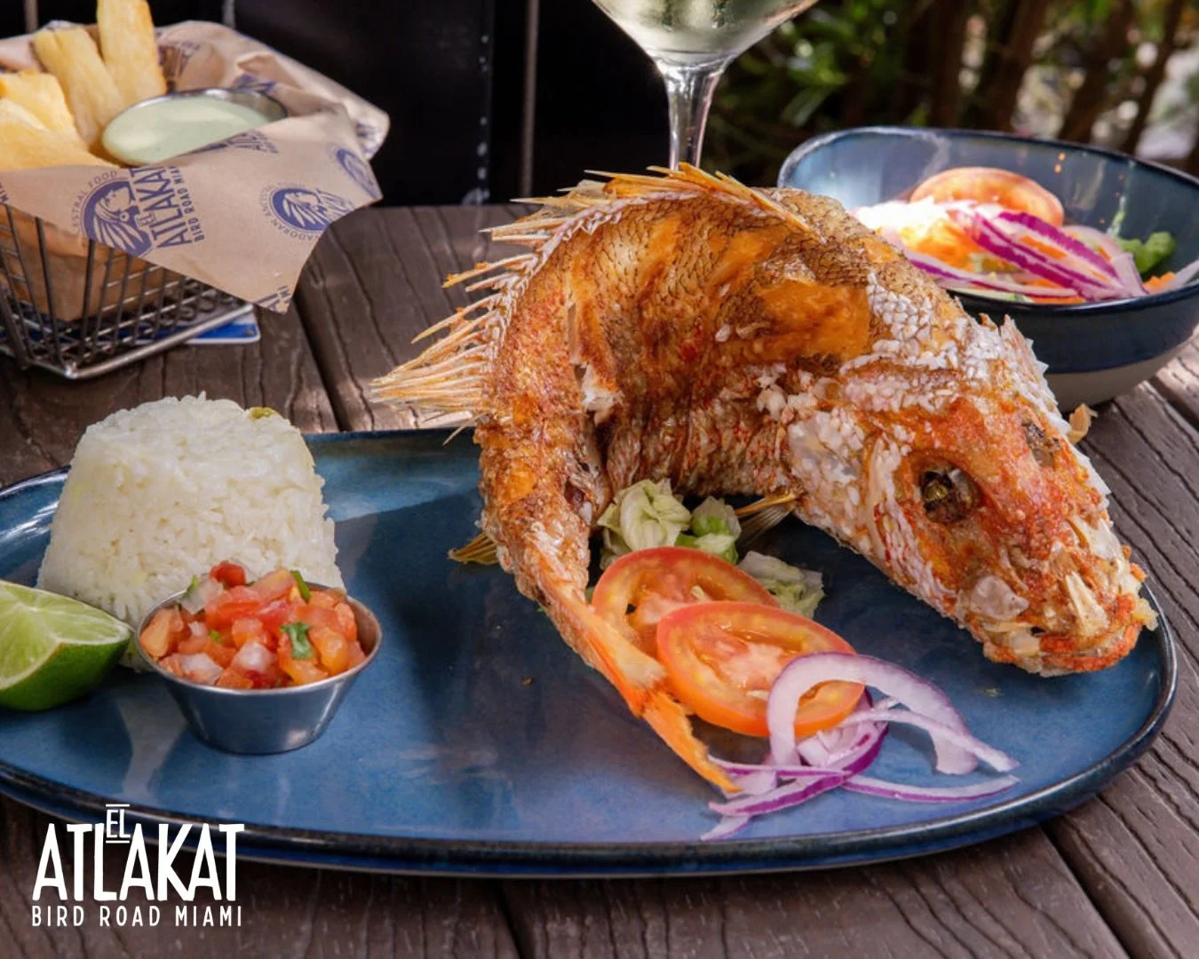 Keeping it traditional this Lent 🙏💛 Crispy skin 🤤 juicy inside 🤍 and a squeeze of lim&oacute;n 🍋✨

ONLY AT BIRD ROAD: 9425 S.W. 40th. Street. Miami, FL 33165&nbsp;
💻 Orders, delivery and reservations at www.elatlakat.com
☎️ (305-552-9090) or ☎️