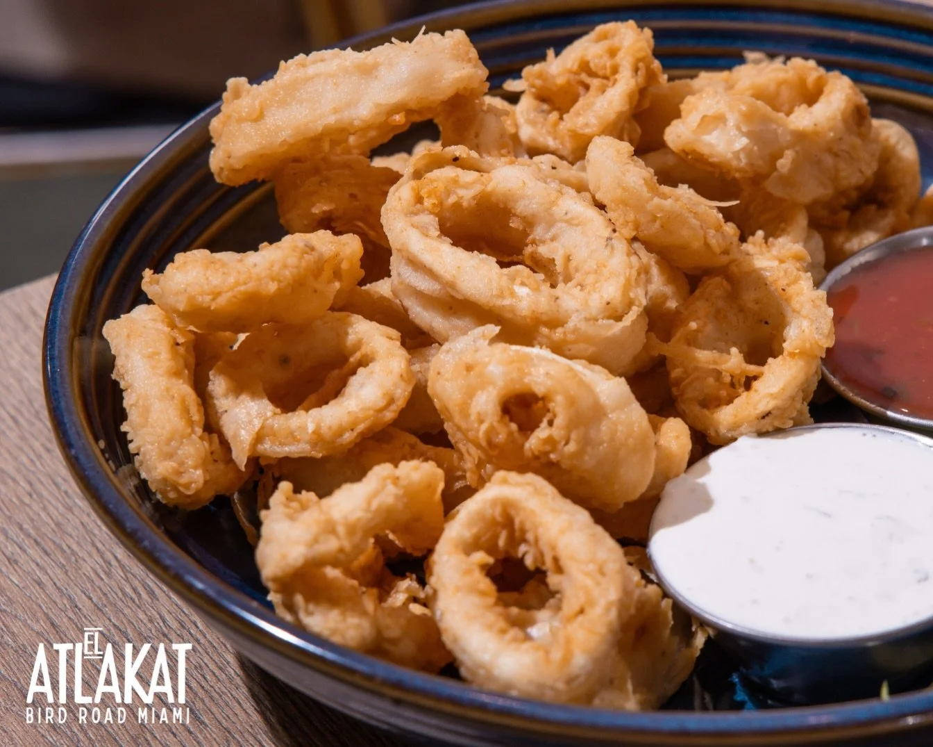 Golden ✨ crispy 🤤 and impossible to resist 💛 Our Fried Calamari is the perfect starter to share 👯&zwj;♀️🍽️ &hellip;or keep all to yourself 😏🔥

ONLY AT BIRD ROAD: 9425 S.W. 40th. Street. Miami, FL 33165&nbsp;
💻 Orders, delivery and reservations