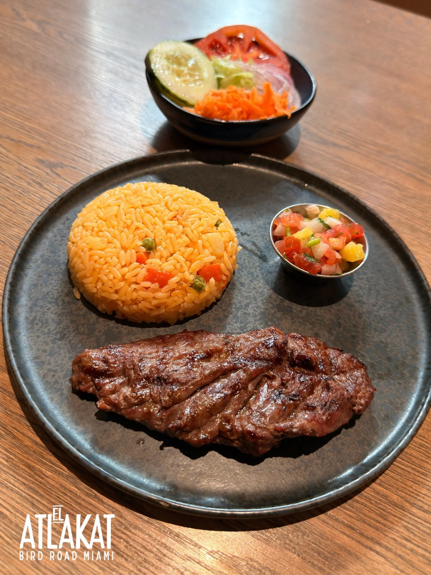 Lunch plans = solved 🔥🥩 Our Asadita de la Tierra comes with rice, fresh sides, a mini soup, and coffee or dessert to complete your lunch the Salvadoran way 😮&zwj;💨✨

Available today from 11 AM to 3 PM.

ONLY AT BIRD ROAD: 9425 S.W. 40th. Street. 