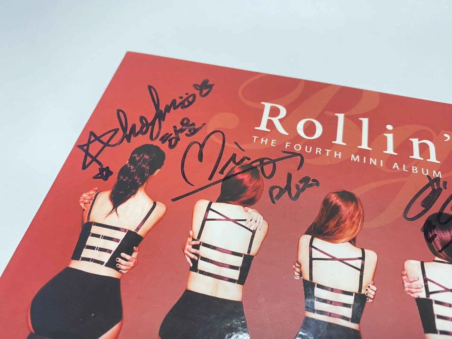 Brave Girls - Rollin' SIGNED ALBUM — chaepeach