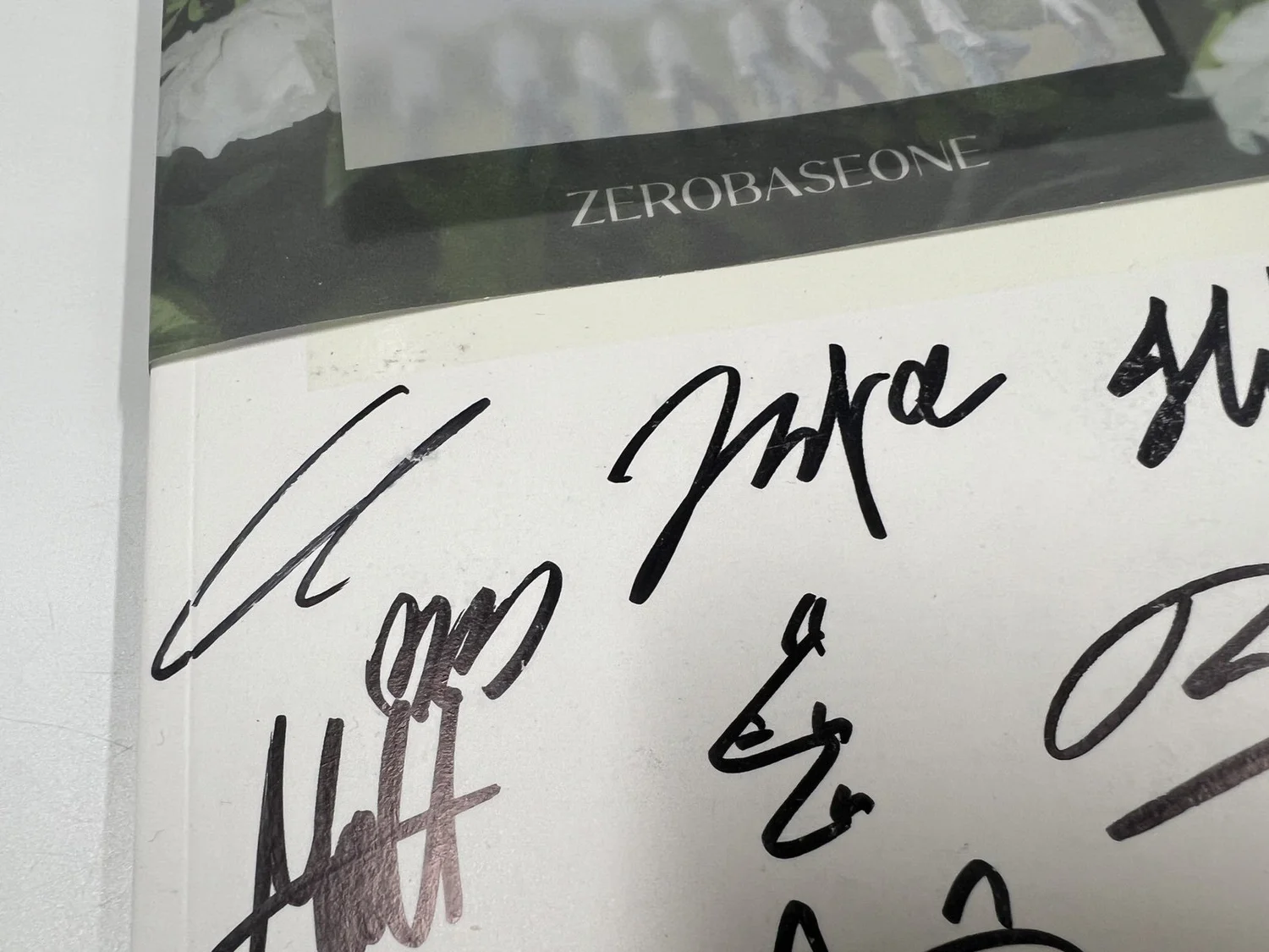 ZEROBASEONE (ZB1) - YOUTH IN THE SHADE ARTBOOK Version