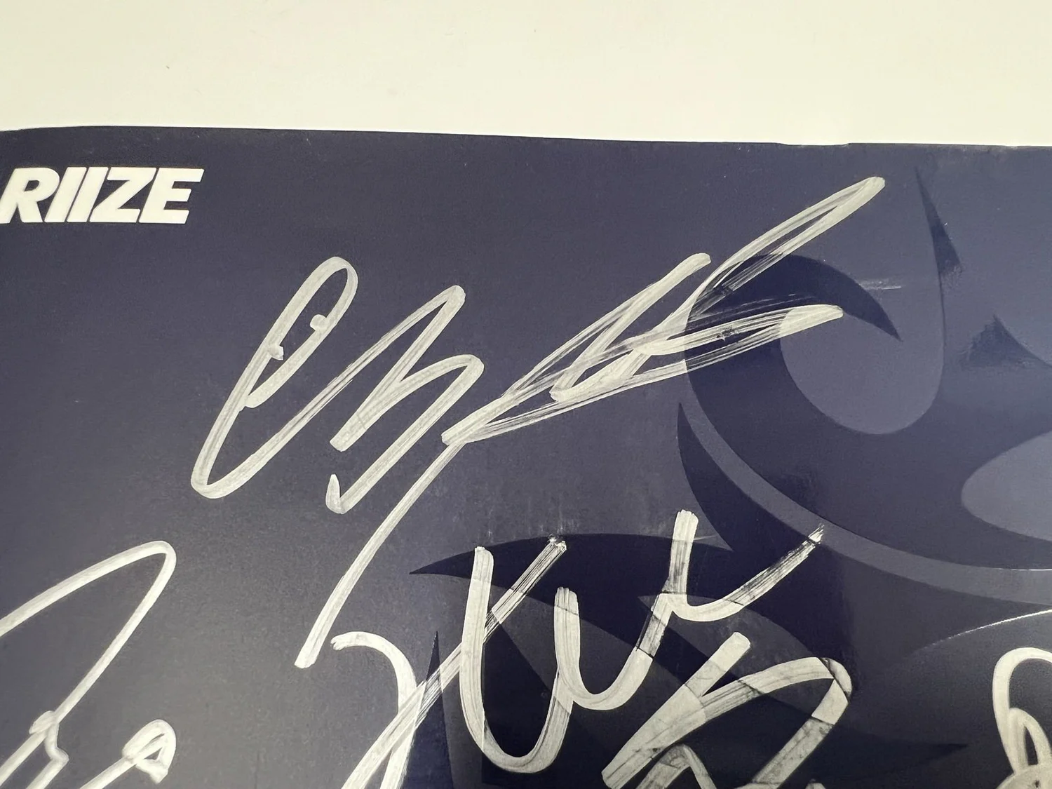 RIIZE - RIIZING (RIIZING DAY Photobook Ver.) SIGNED ALBUM — chaepeach