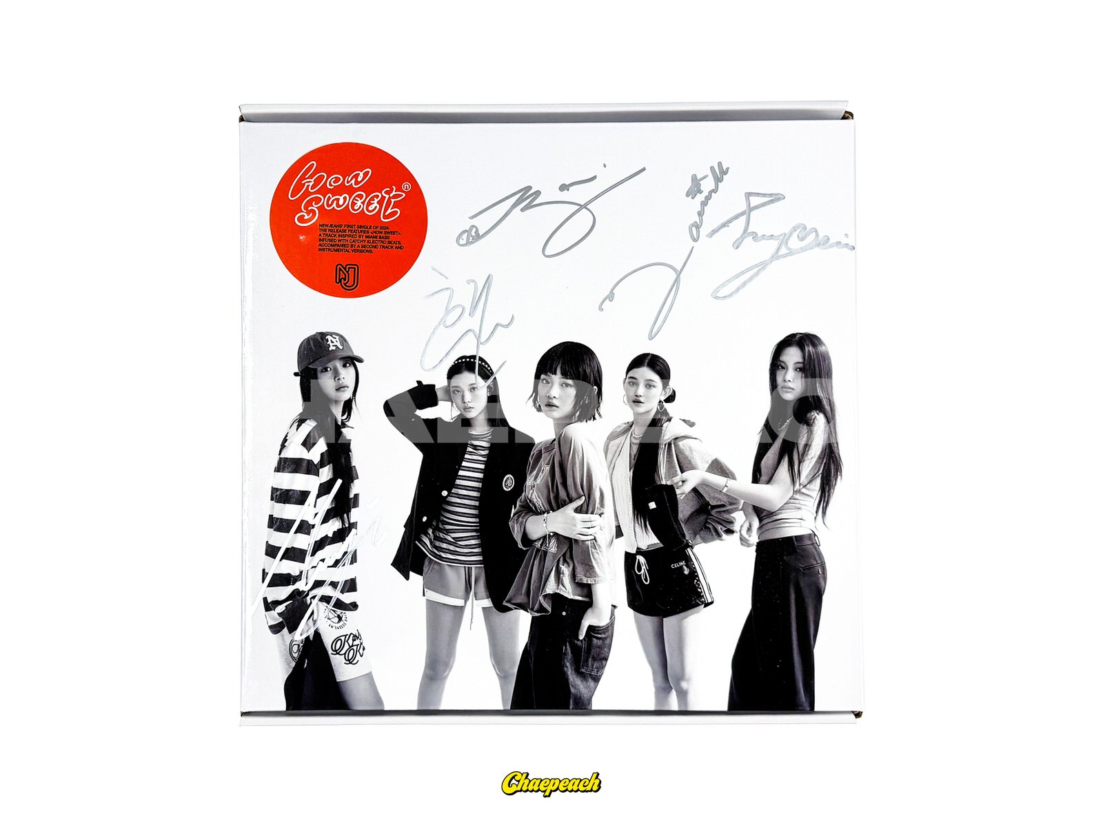 NewJeans - How Sweet (Standard GROUP ver.) SIGNED ALBUM