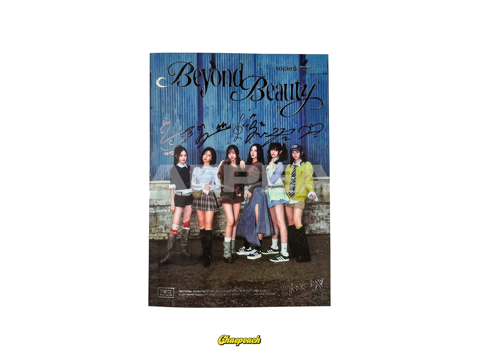 tripleS - msnz <Beyond Beauty> (moon ver.) SIGNED ALBUM