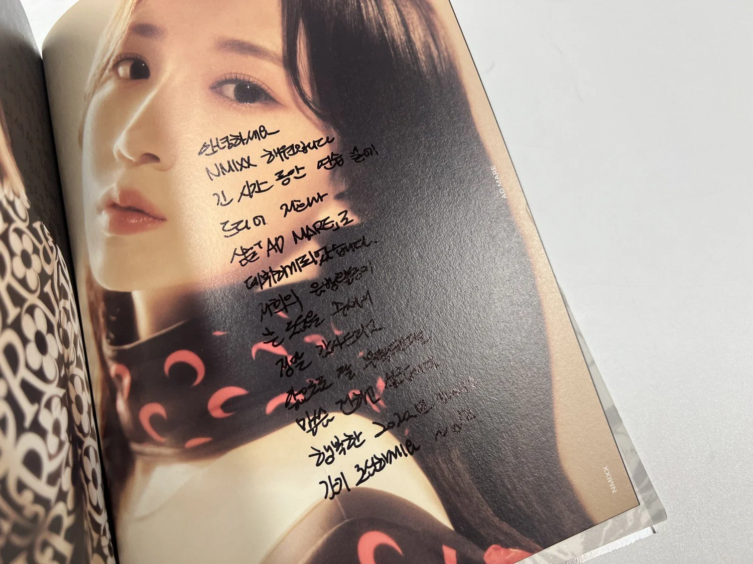 NMIXX - AD MARE (Light Ver.) SIGNED ALBUM + All Member Messages