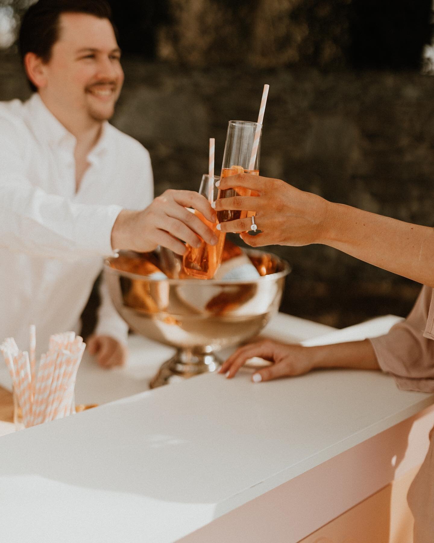 Recently engaged?! tiny bubbles would love to serve celebratory sparkling wine and signature spritzes at your engagement party! Check out the inquiry form on our website or email us for more information today! 🥂
.
.
.
📷: @hayleysimmonsphotography

