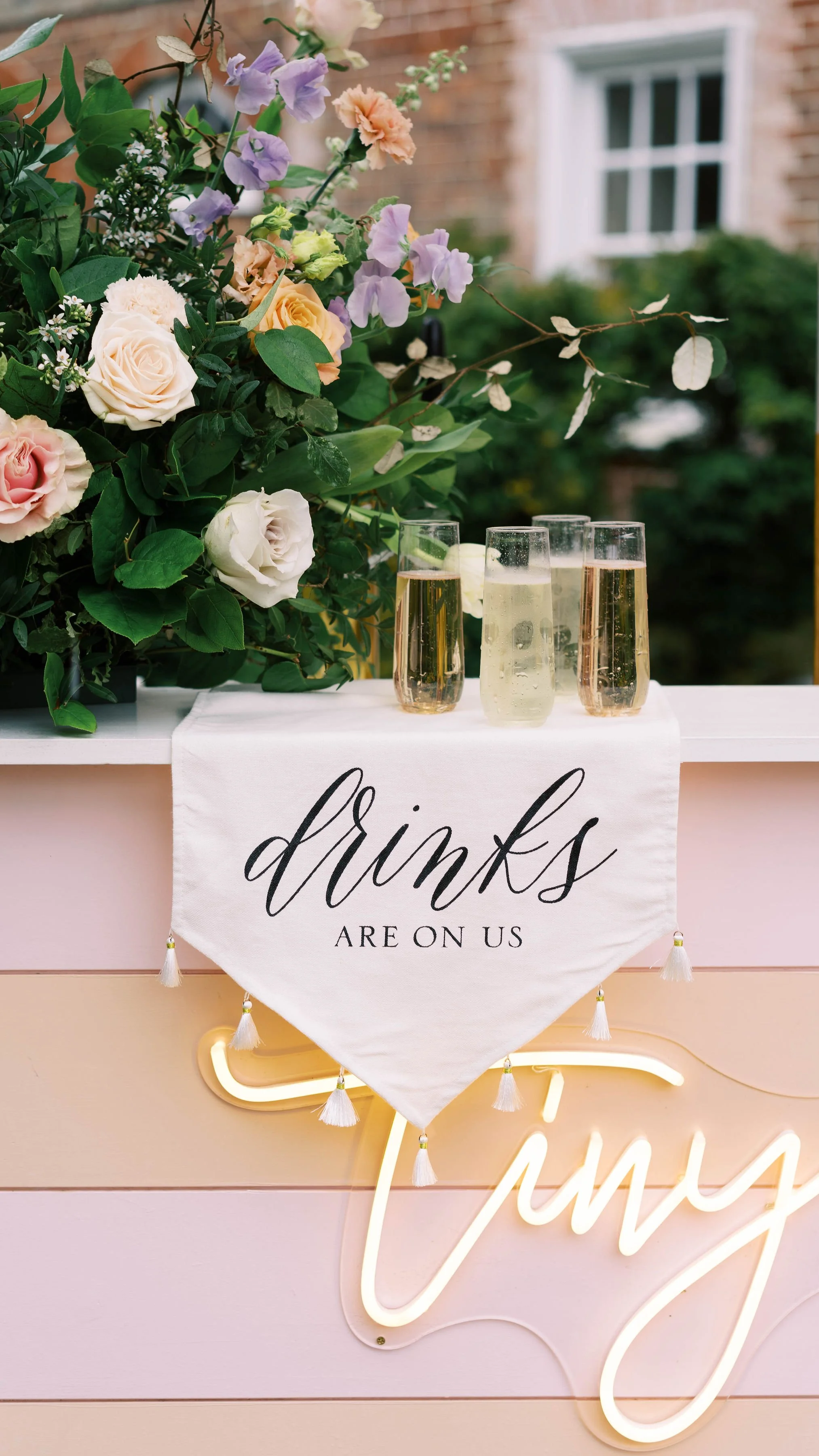 Gallery — tiny bubbles