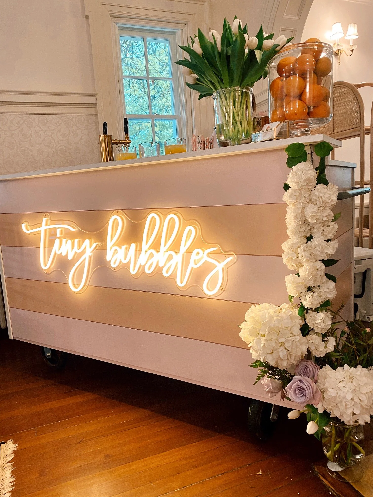 D847F7E3-8942-4032-9DDB-45E072A48C9D tiny bubbles.jpg