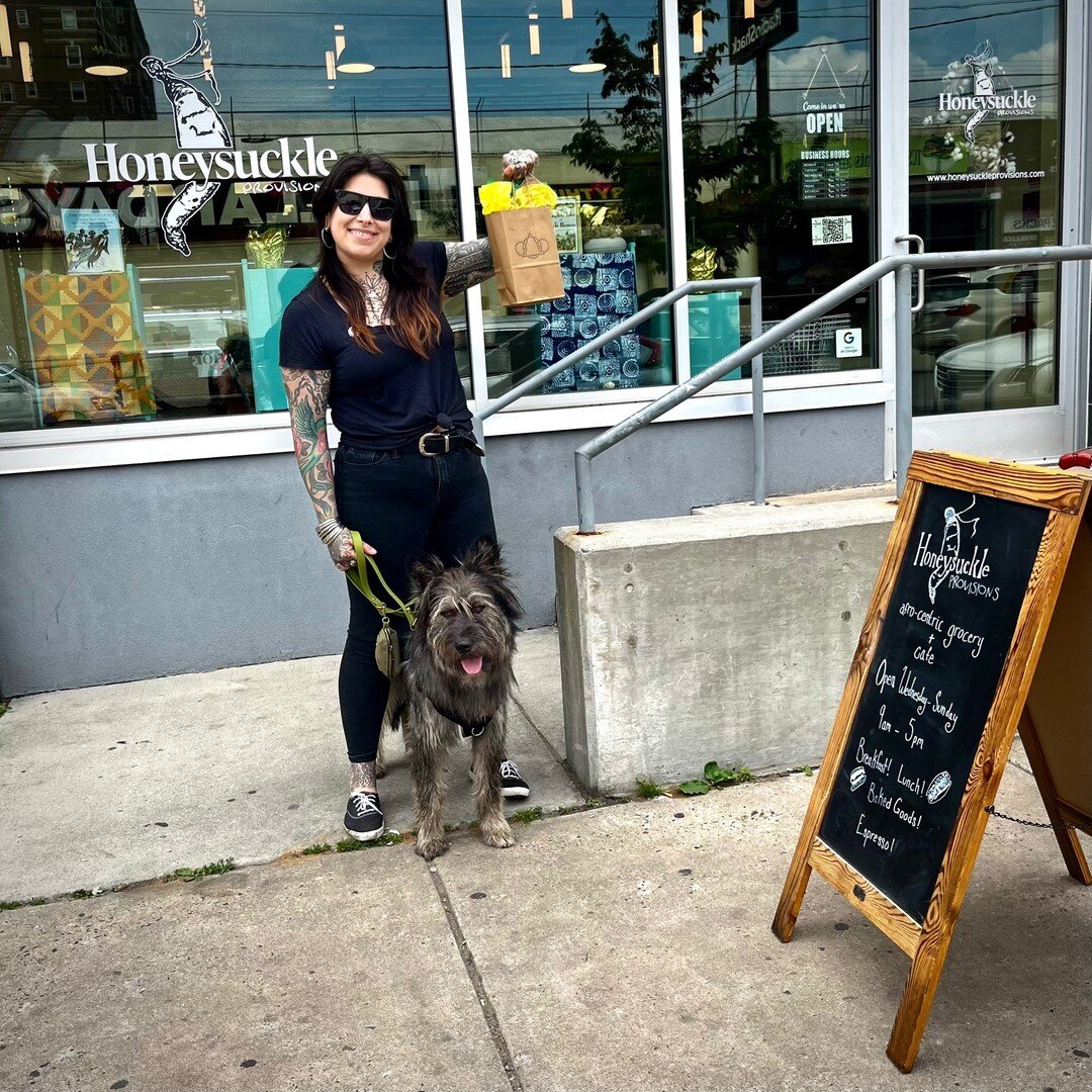 With the help of a *very* good boy, the second prize bag was safely delivered to Honeysuckle Provisions! 🐺🎁⠀⠀⠀⠀⠀⠀⠀⠀⠀
⠀⠀⠀⠀⠀⠀⠀⠀⠀
We really love what the people at @honeysuckle_provisions are doing- building a space not just for food but for community