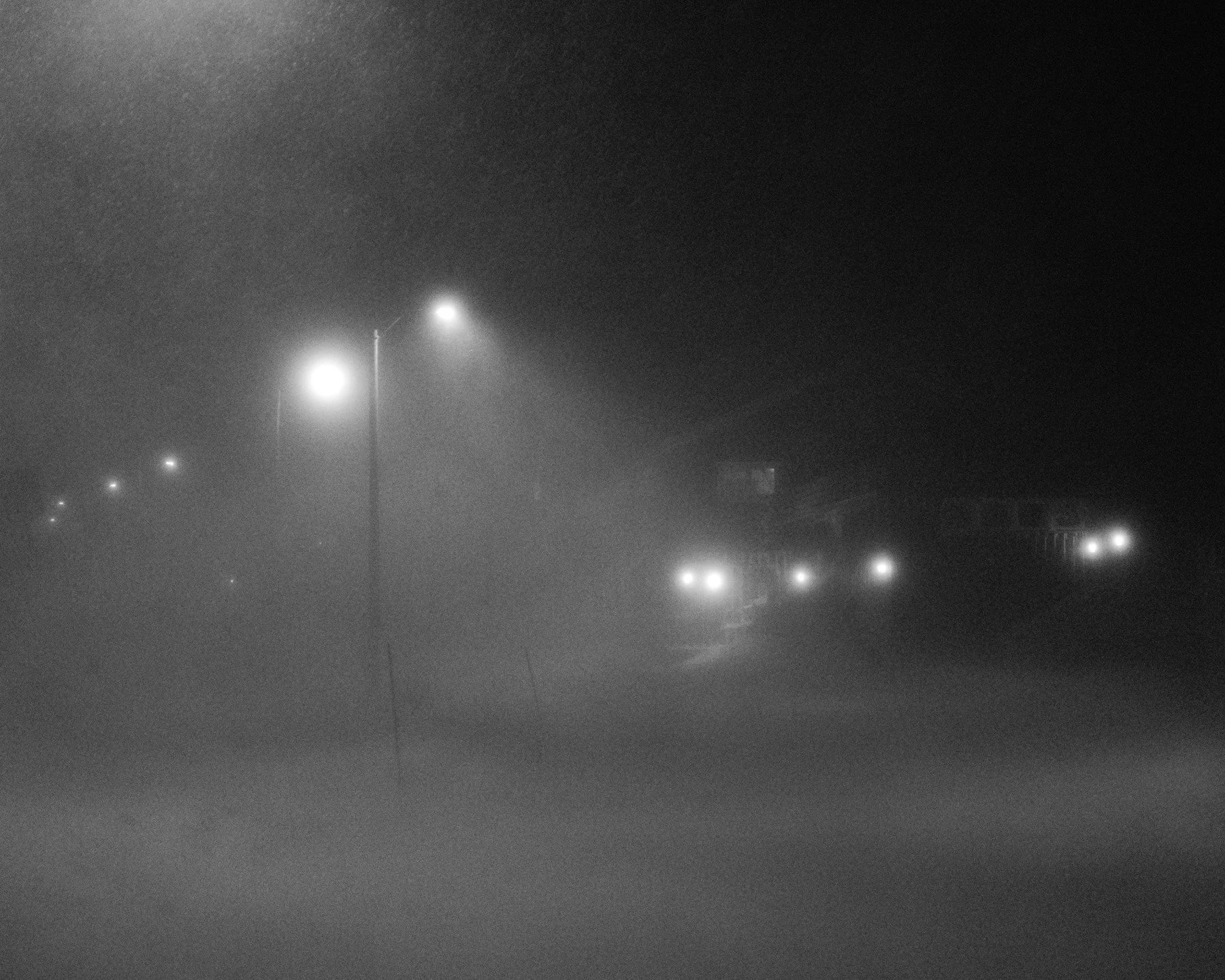 Spitsbergen Artist Centre - my home for three weeks.
.
.
There is a "slight" breeze in the air😂. The fourth day in a row. And it's dark - it's about 2p.m in these photos🌚
.
.
#spitsbergen #longyearbyen #svalbard #huippuvuoret #stormy #pol