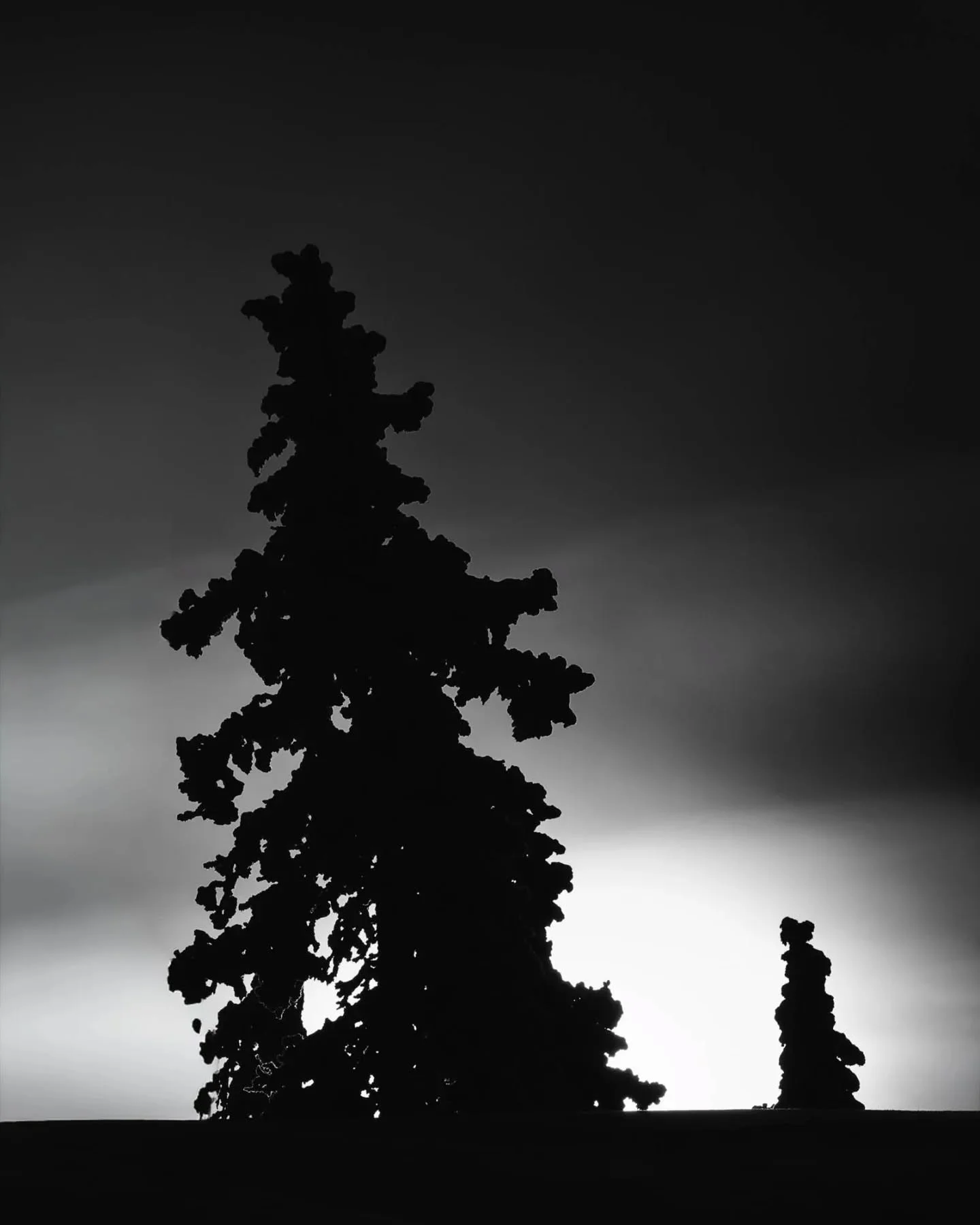 Olen ollut alkuvuonna v&auml;h&auml;n laiska kameran kanssa🫣. 

Aina ei l&ouml;ydy inspiraatiota kuvata eik&auml; aina jaksa"instailla"😆. 

Tiedossa on silti v&auml;h&auml;n kaikkea kivaa.

N&auml;yttelypaikka on varattu ihan uudelle pikk