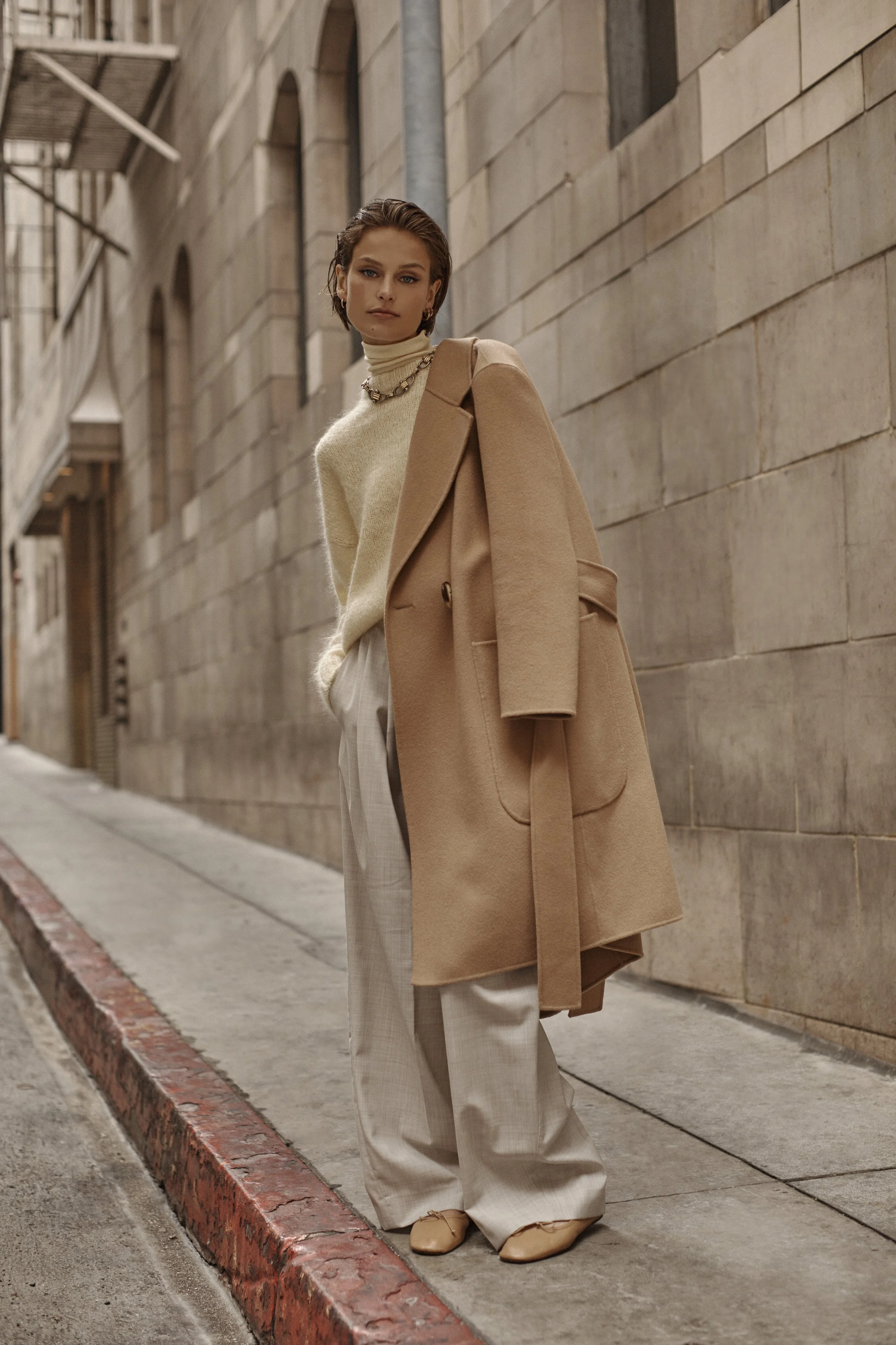 Sanne_Downtown_Shot03_0001.jpg