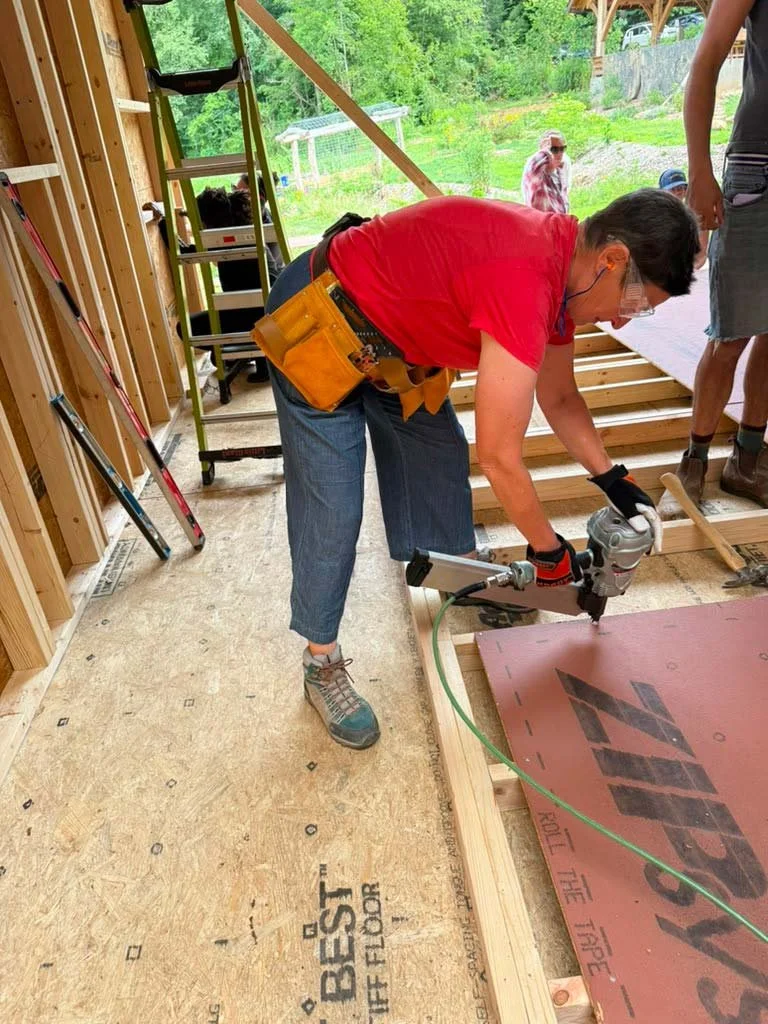 NAIL GUN