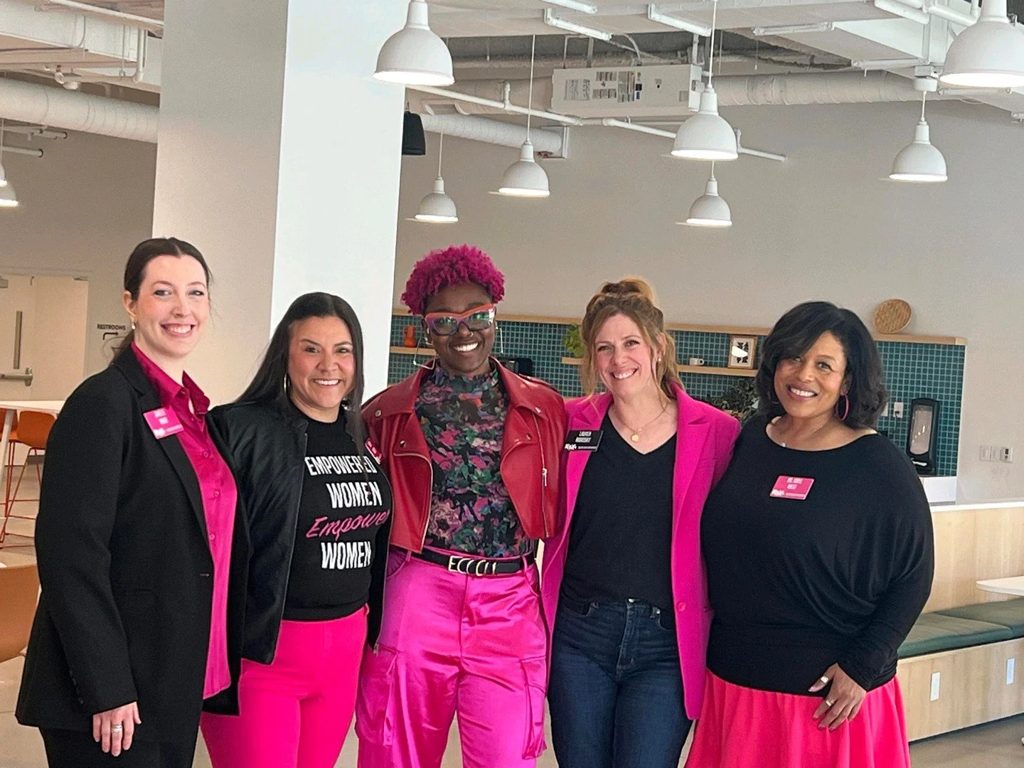 ROX was proud to speak at @BreadFinancial today and spend an hour with Lane Bryant District Managers, who shared their insights to help strengthen our work for girls. We're so grateful for the girl champions at Bread Financial for hosting and to the 