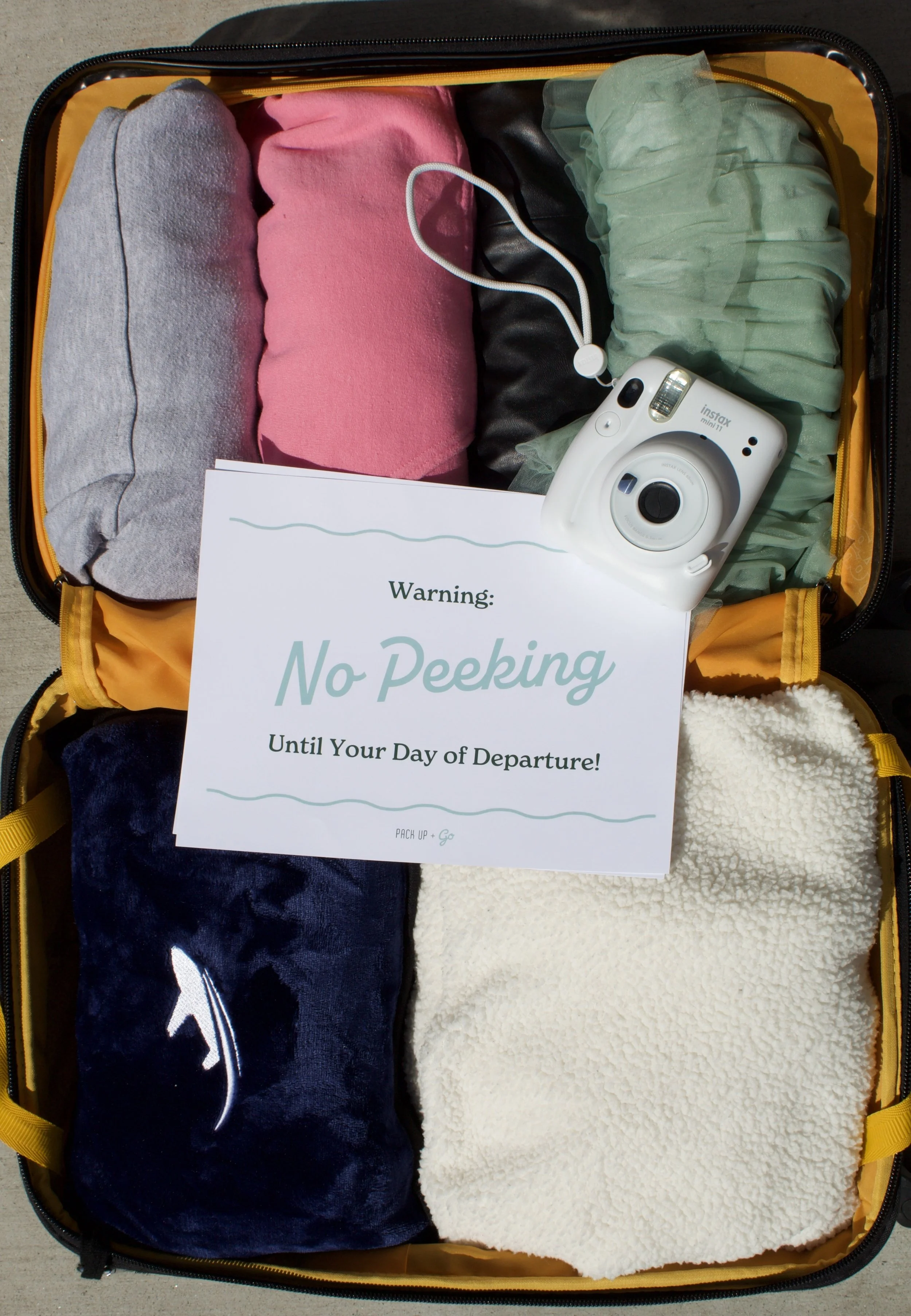 How to Pack for a Spring Trip: Smart Layers, Versatile Pieces, and Weather-Ready Essentials