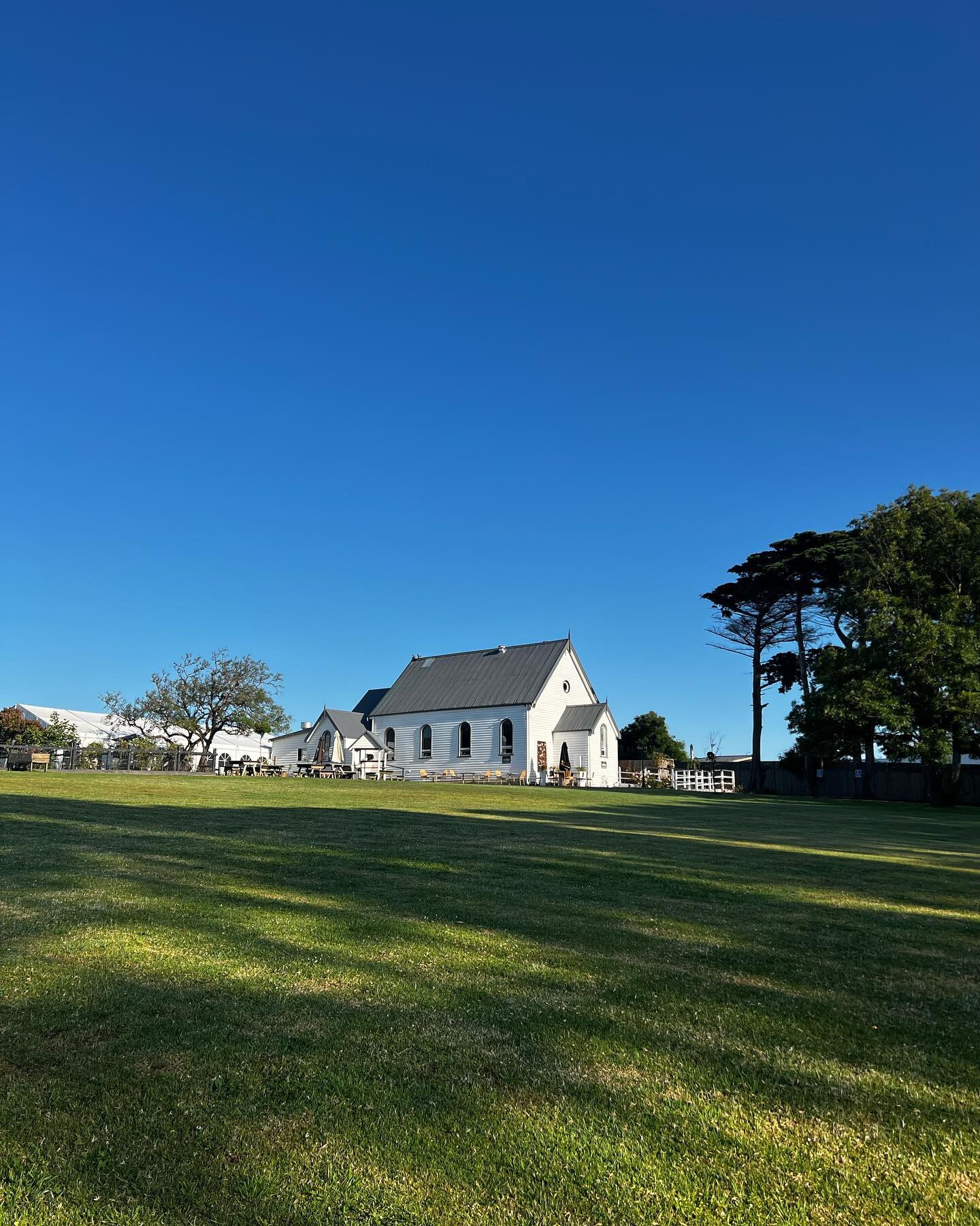 Hellllo Sunday

Today we have live music from 12:30 - 3! Come and have a drink and listen to some tunes 🌞🎤

#olddalystonchurch #restaurant #visitgippsland #dalyston #basscoast