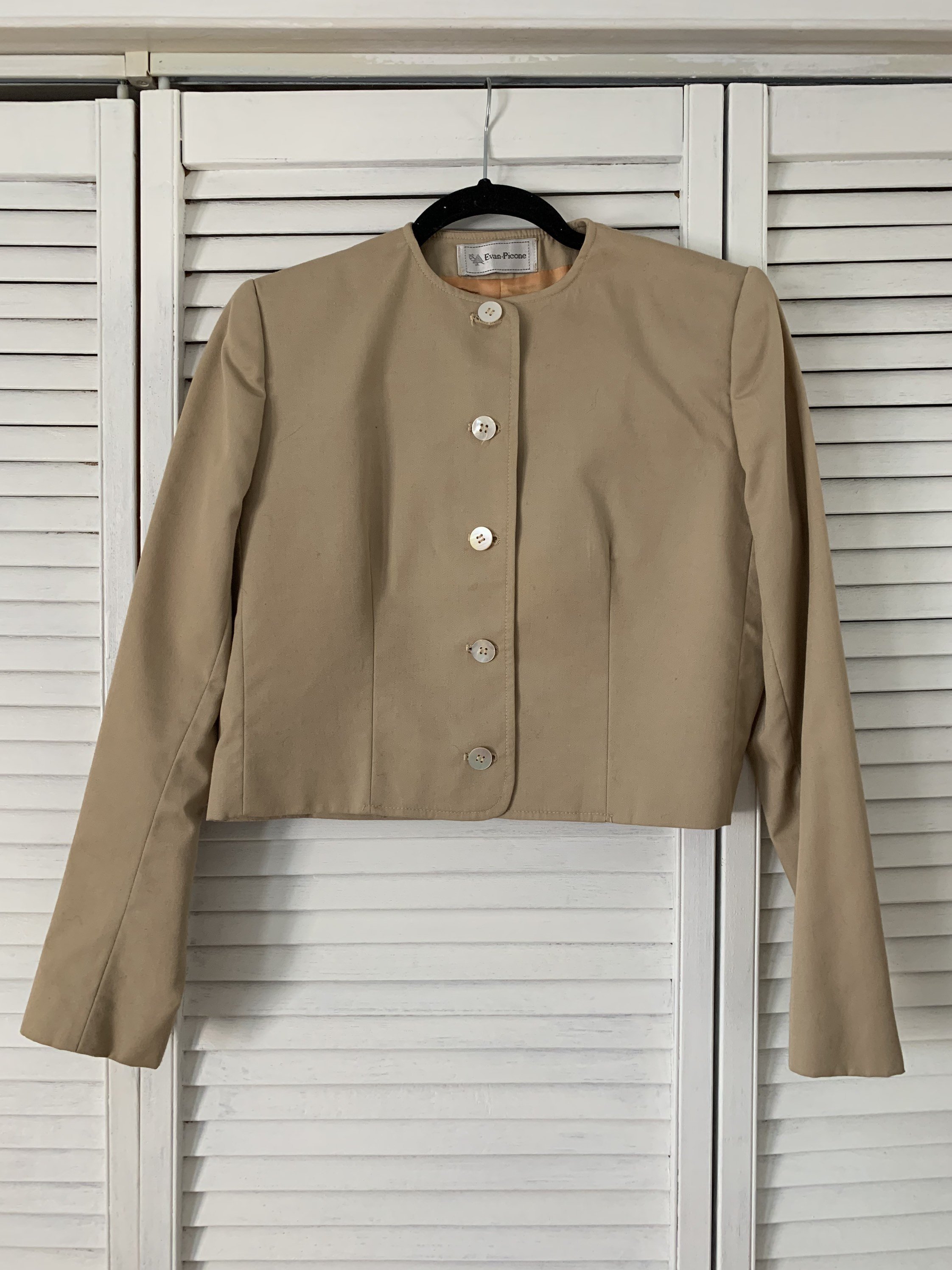 https://i.etsystatic.com/22865263/r/il/9dcbf3/3688868898/il_fullxfull.3688868898_n57g.jpg