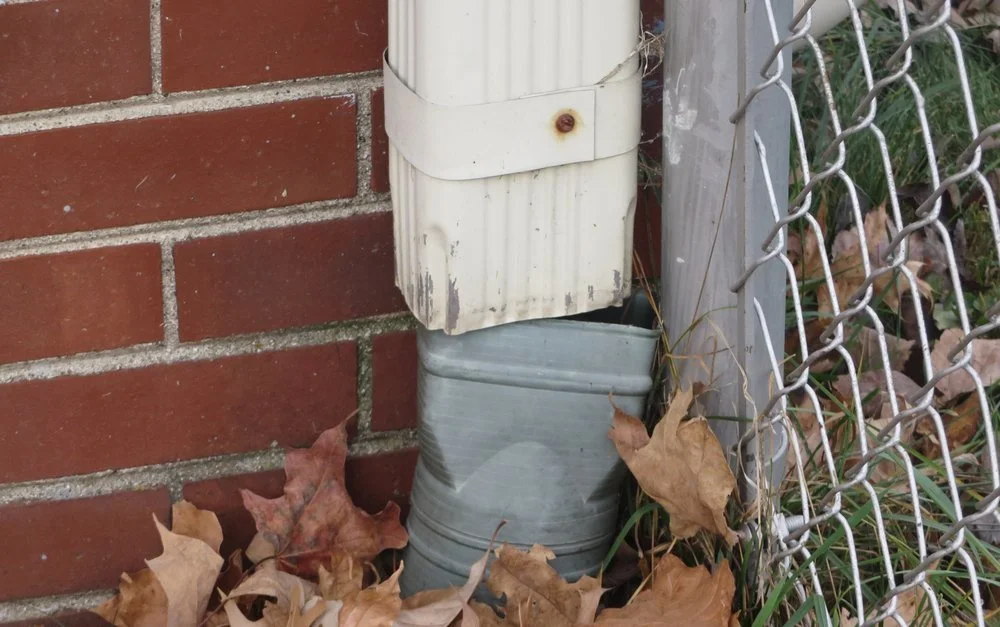 gutter disconnected.jpg