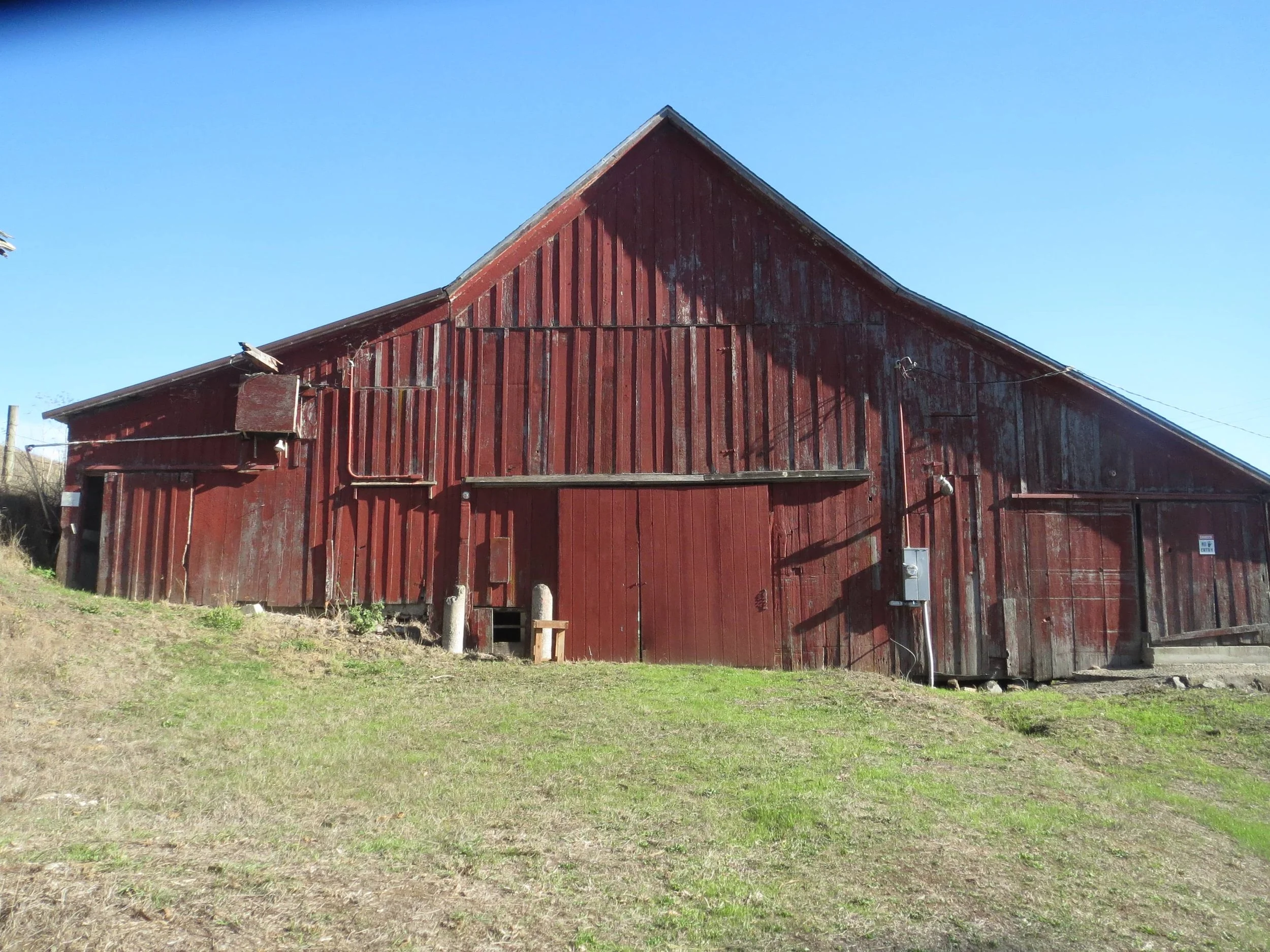 5 Original Barn Exterior 1-min.jpg