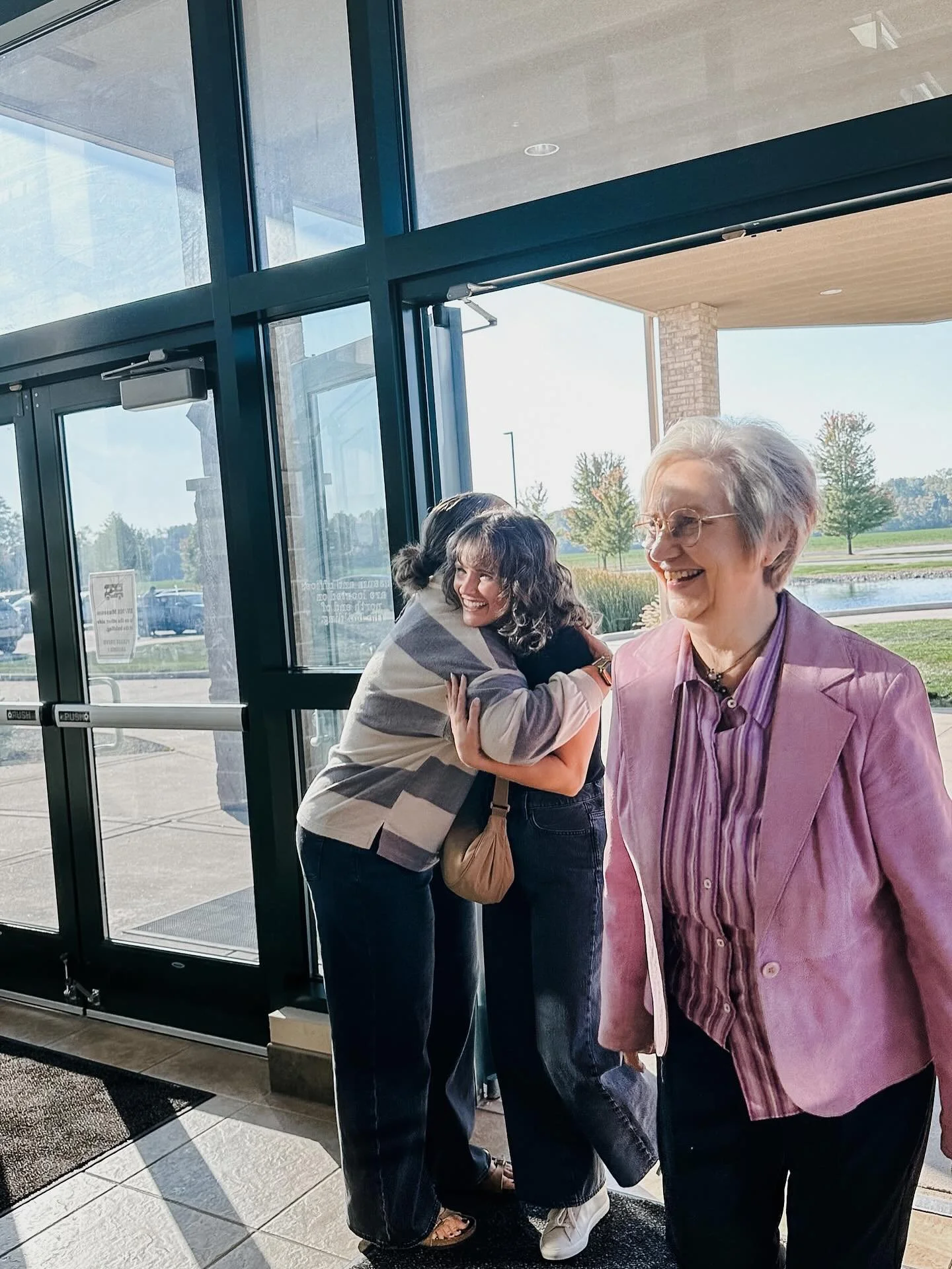 𝘞𝘩𝘢𝘵 𝘢 𝘣𝘦𝘢𝘶𝘵𝘪𝘧𝘶𝘭 𝘮𝘰𝘳𝘯𝘪𝘯𝘨 𝘢𝘵 𝘎𝘢𝘳𝘥𝘦𝘯 𝘊𝘪𝘵𝘺. 🤍🌿
Join us at our weekly Prayer Gatherings!
Monday • 6 AM | GC Downtown
Wednesday • 12 PM | GC Downtown
Thursday • 5 PM | GC Downtown
Sunday • 9:15 AM |