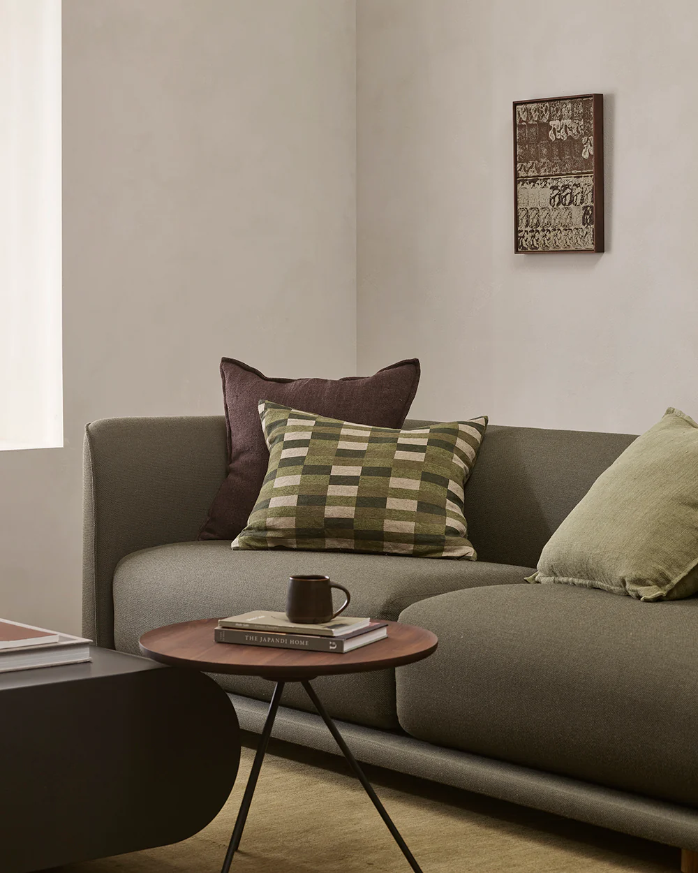 Hugo Forest Cushion (5).png