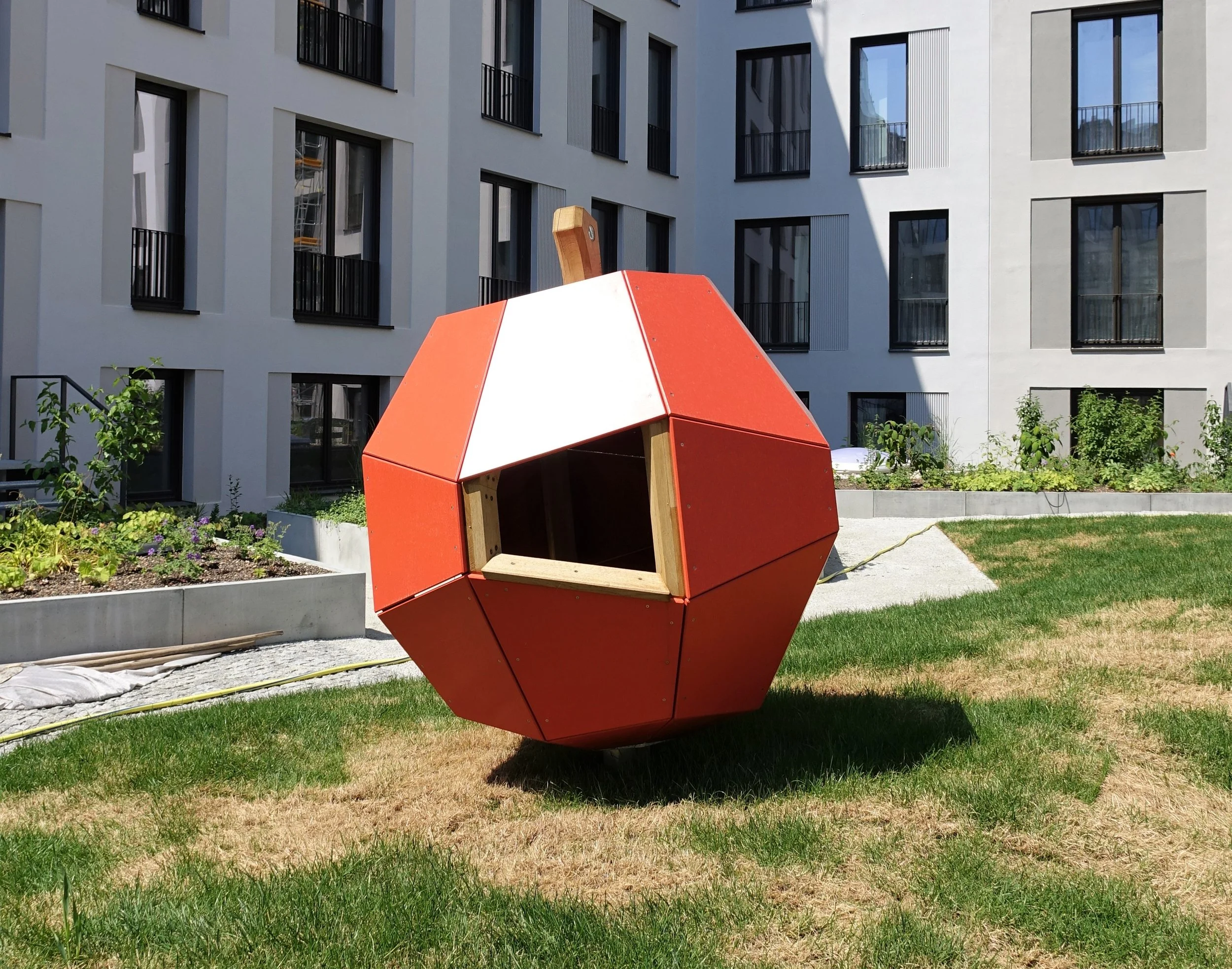 Spielhäuschen „Apfel“