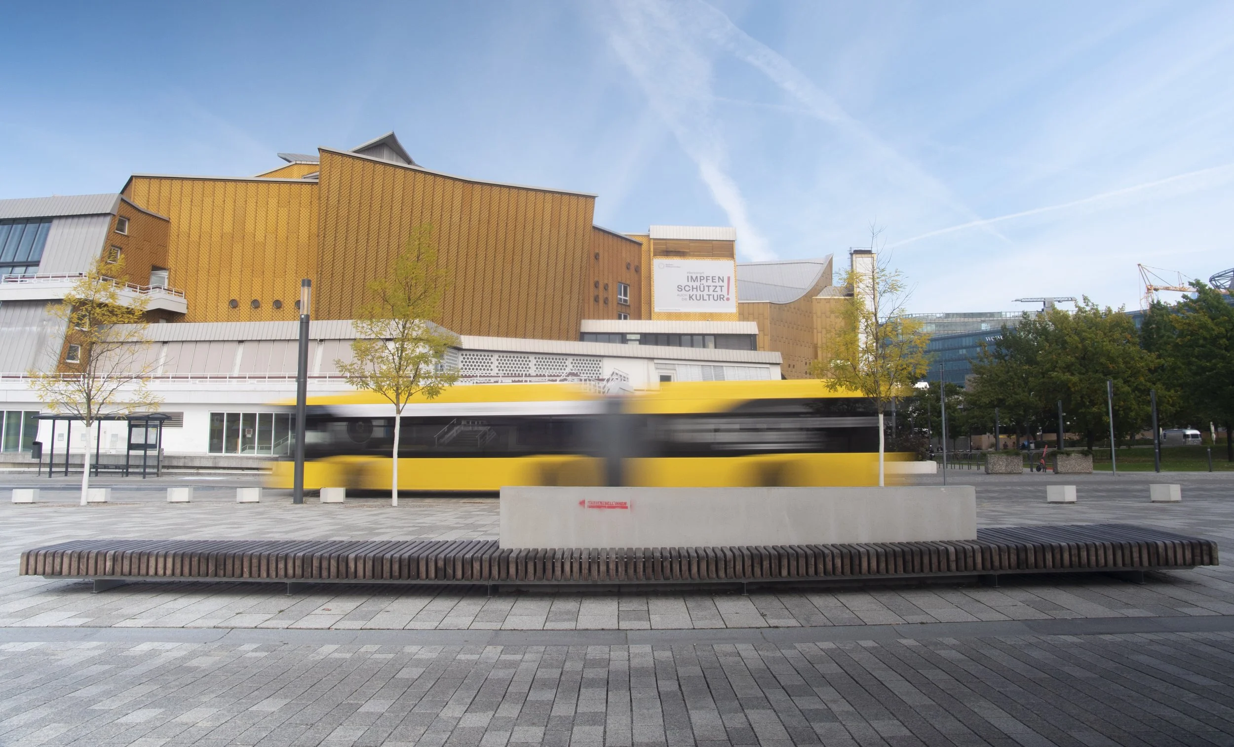 Lamellenbank, Scharounplatz