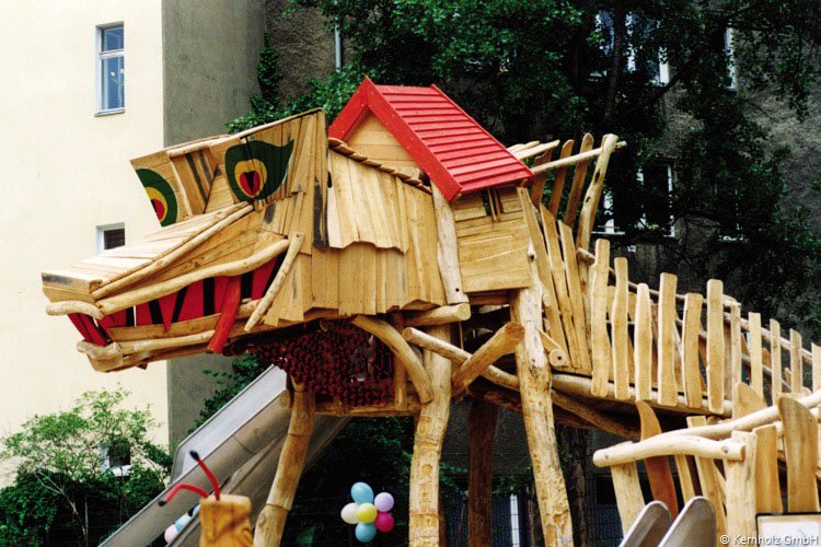 Spieldrachen "Schreinerstraße"