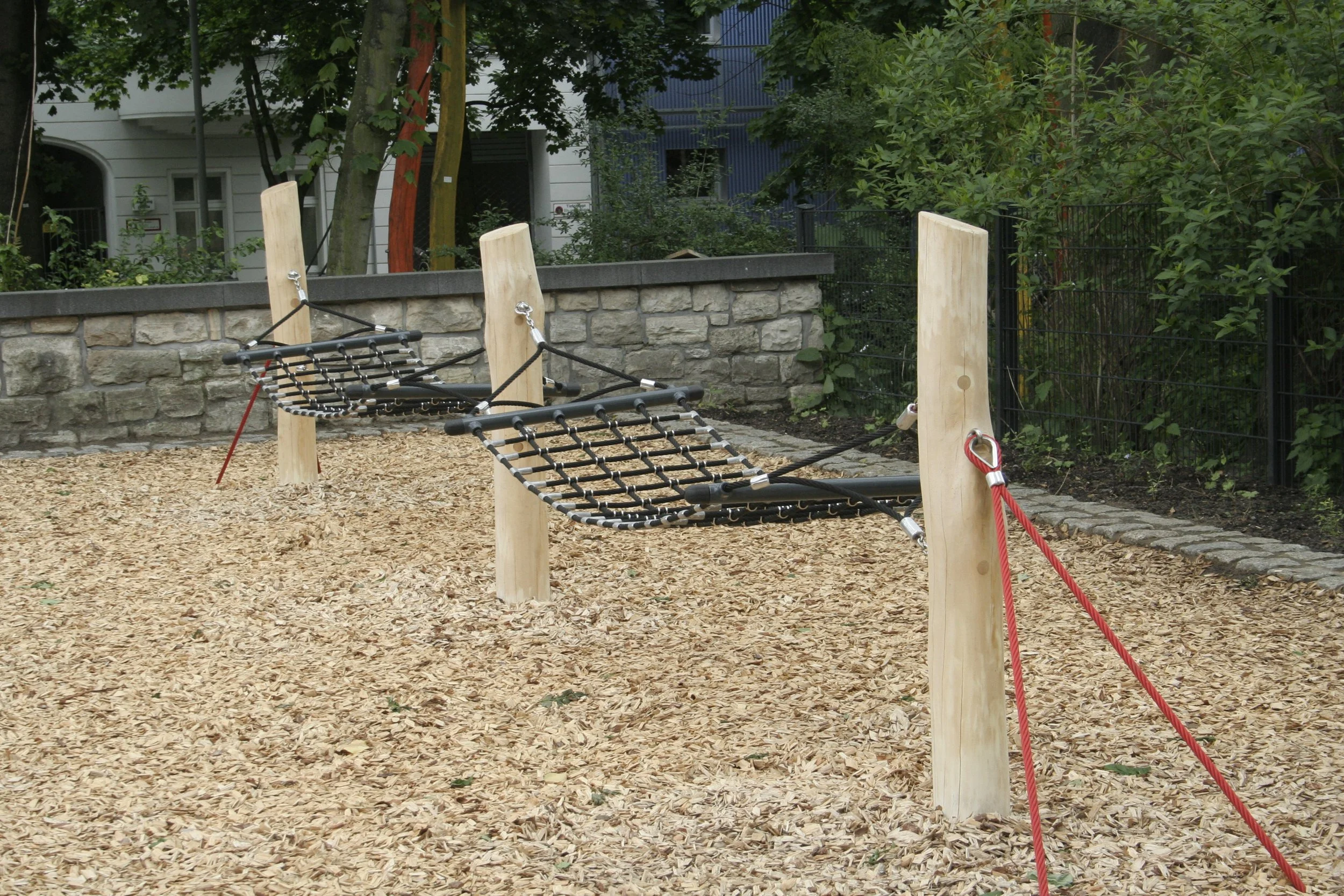 F_11.089_Lasdehner Straße II_Spielgeräte_1217 (1).JPG