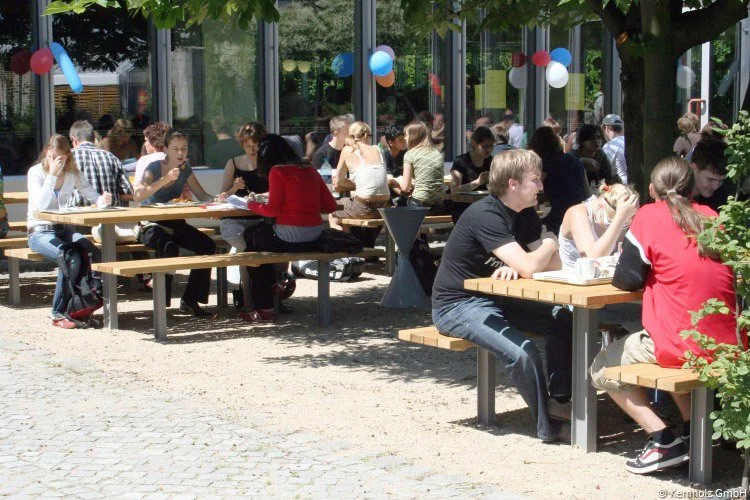 Picknicktische, Otto-von-Simson-Straße II