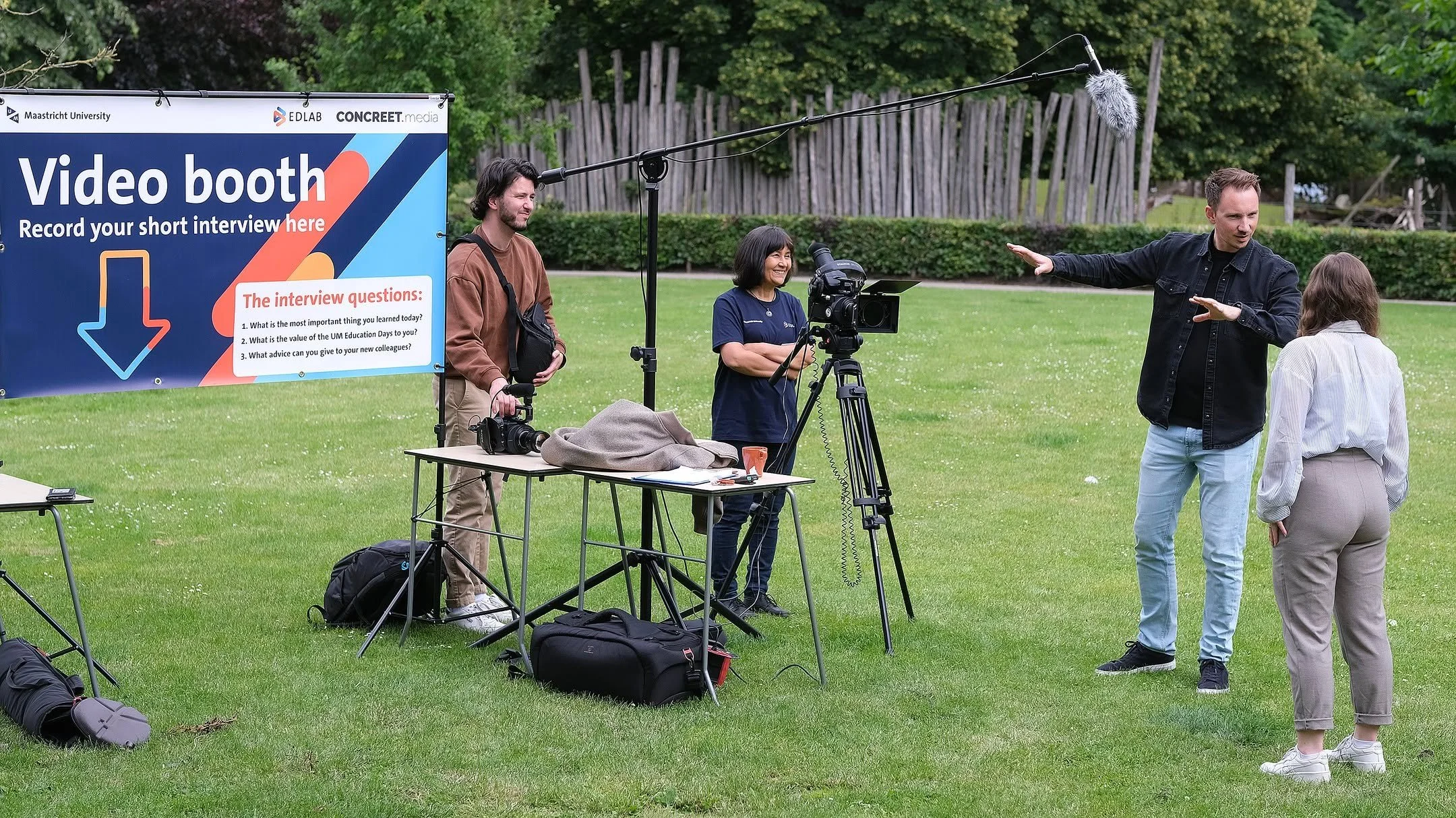 🎥 Behind the scenes at the Maastricht University Education Days. It was a pleasure working again with @edlab_maastricht to capture the spirit and energy of this event. 

Thanks in particular to @suelibrodin for the great collaboration throughout thi