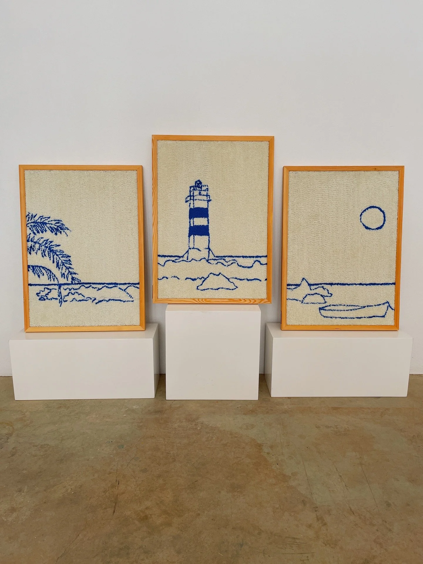 &ldquo;Horizonte Azul&rdquo;(tryptich), 2025

Dimensions: 50x70cm
Technique: hand-tufting
Materials: wool yarn, french pine wood

-

*For any inquiries regarding this piece feel free to contact us.

#sonmunstudio #handmadeinportugal