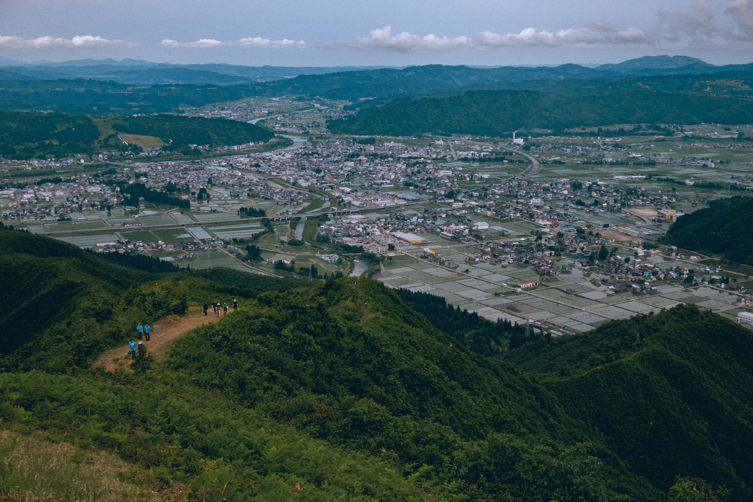 登るの大変やった。　Wasn't easy to get there