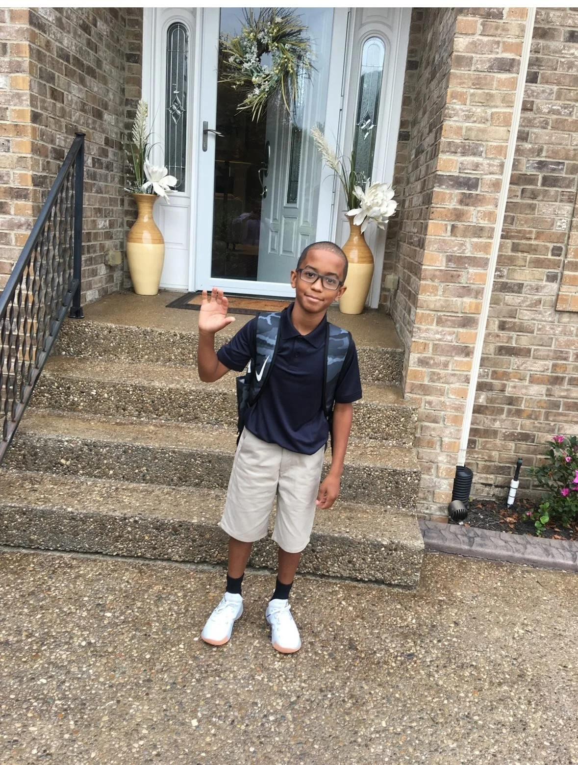 Just like that&hellip;time goes from 2018 to 2025 and it&rsquo;s his LAST first day of K-12! 🥹😭
.
I can&rsquo;t even fully comprehend 🤯🤯
.
Praying for an amazing first day back for the kids and confused families wondering why time is in such a ru