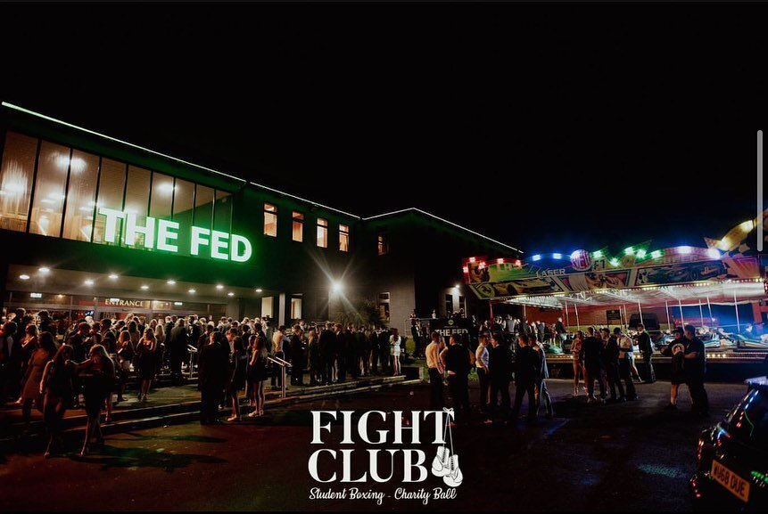 THE HOME OF STUDENT BOXING IN NEWCASTLE! 🎪🥊🙌🏻 Signup now via the link in our bio for your moment of glory in the infamous Fight Club ring!