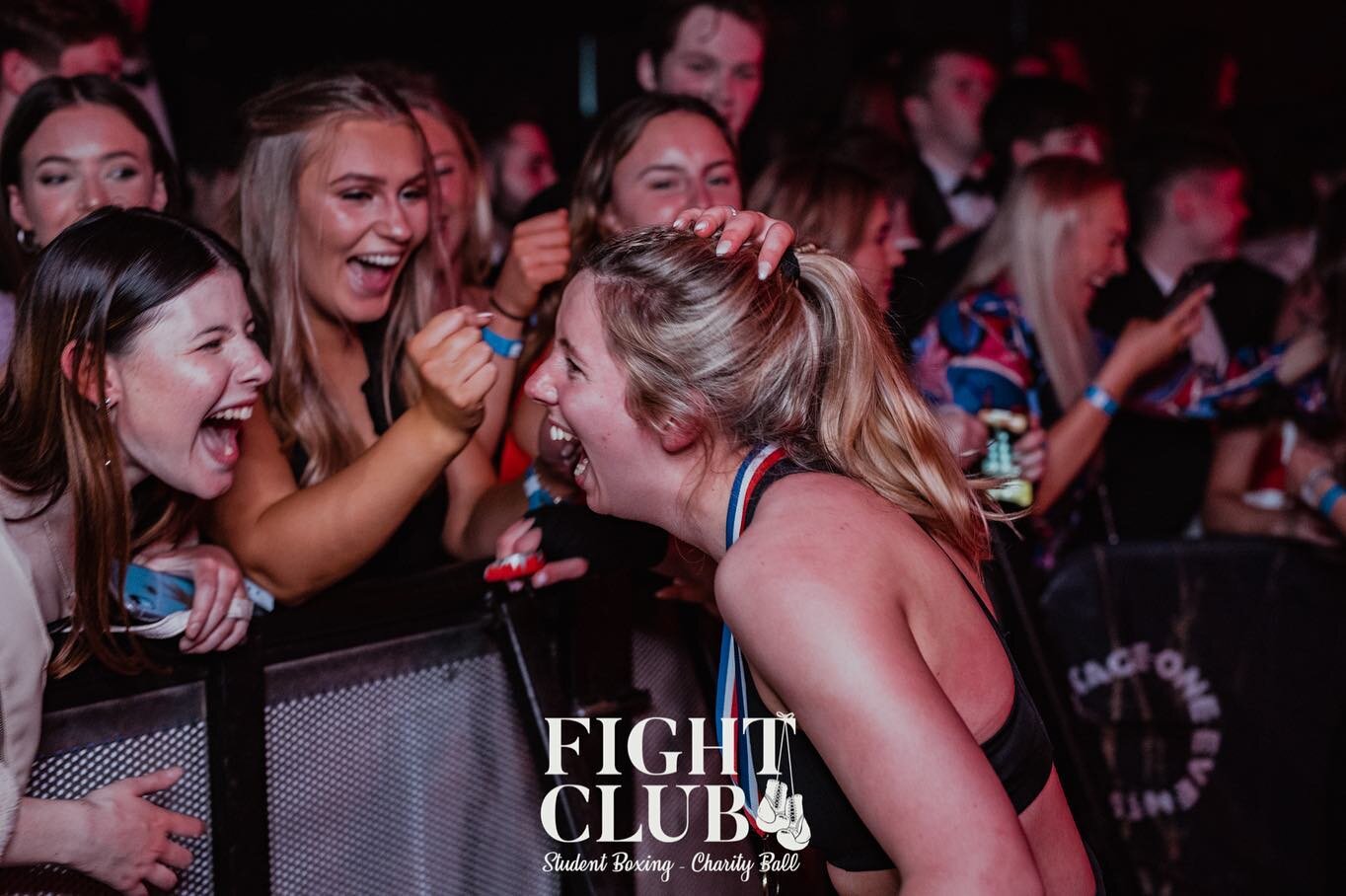 SIGNUP TO FIGHT THIS AUTUMN! &hellip;Hit up the link in our bio now! 🥊👑 Check out some of our favourite 📸 before the full albums drop on Sunday 19th June from our Back2Back Sold Out Rumbles on May 3rd and May 5th!

Spread the word and be sure to l