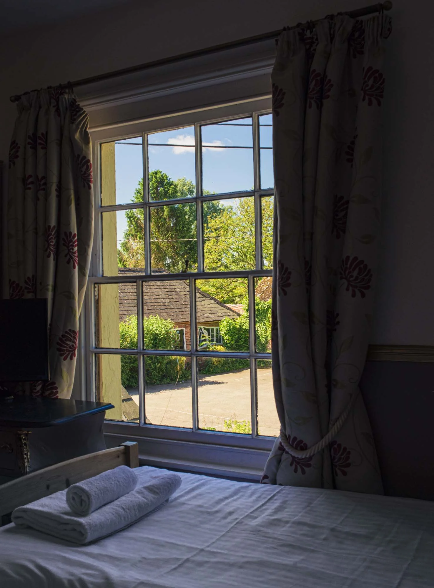 Stay with us — The Compasses Inn, Hampshire