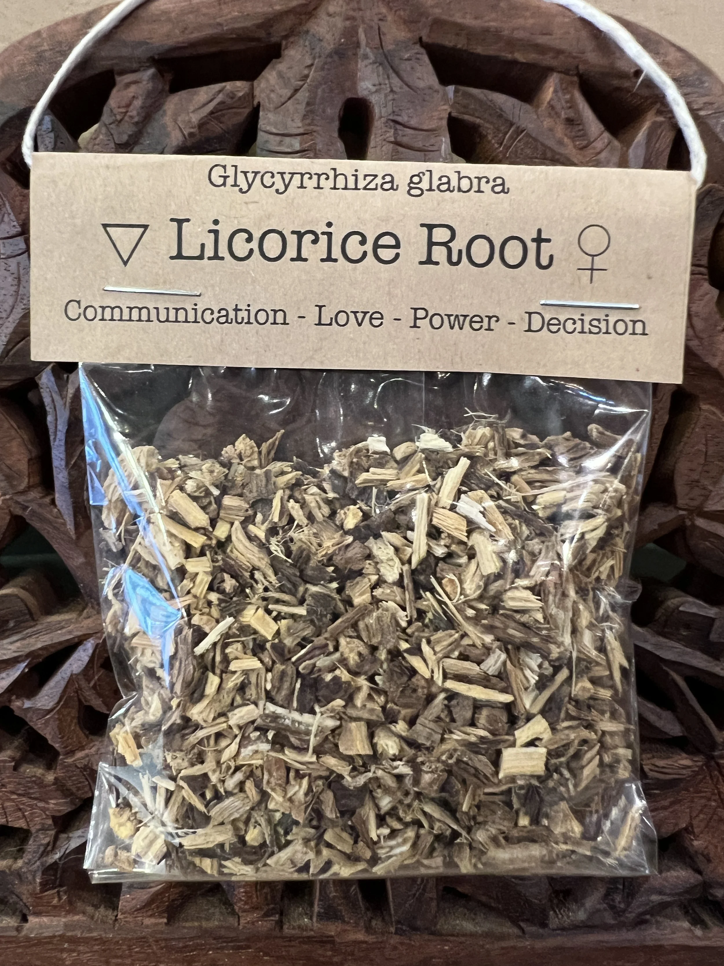 Spellcraft Herbs: Licorice Root, Cut
