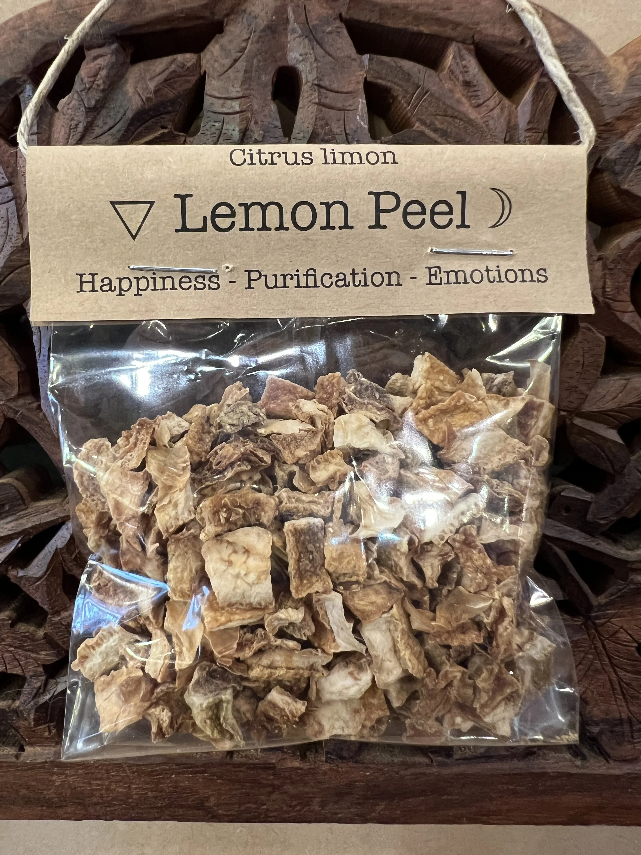 Spellcraft Herbs: Lemon Peel