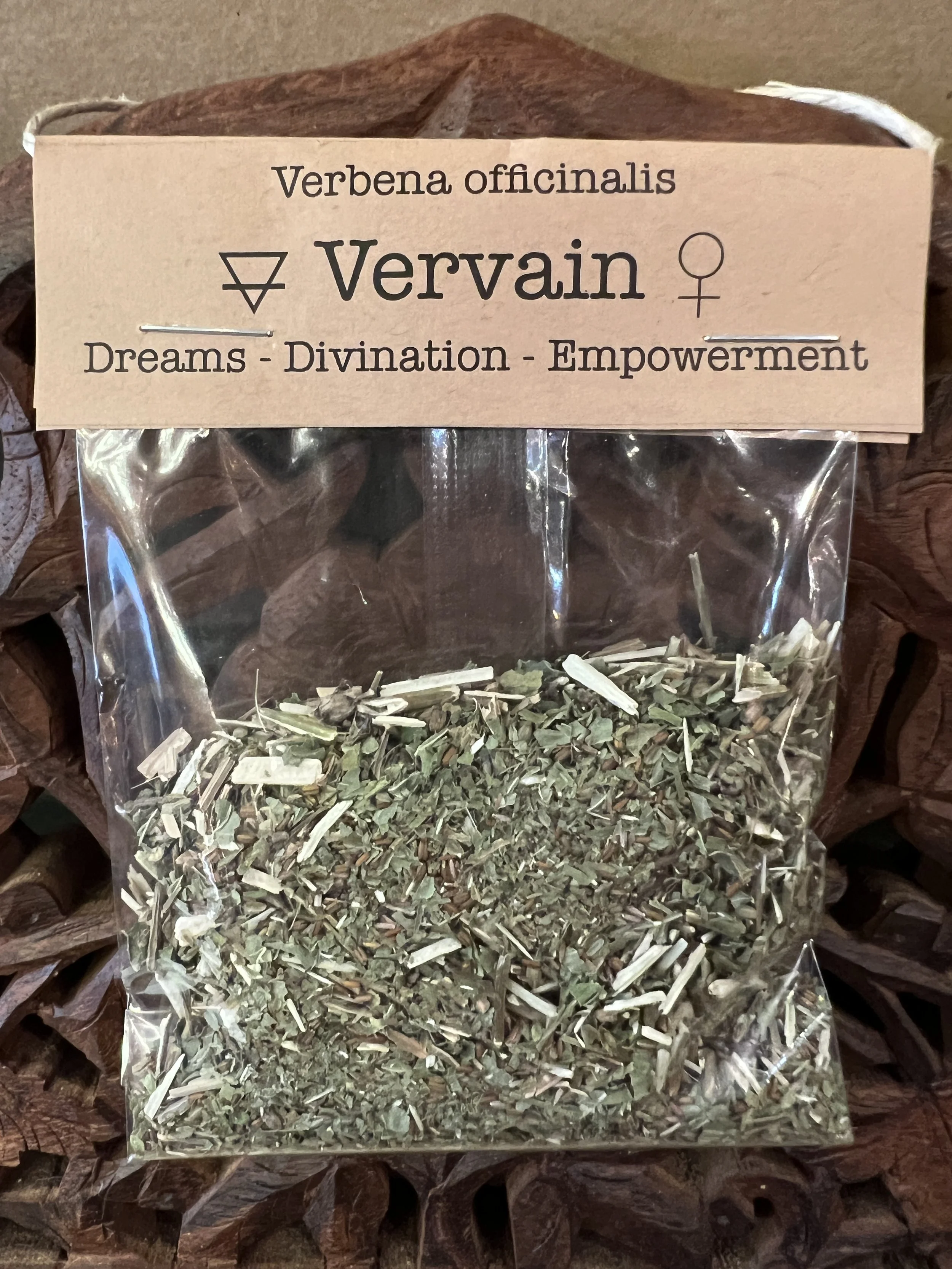 Spellcraft Herbs: Vervain Leaf