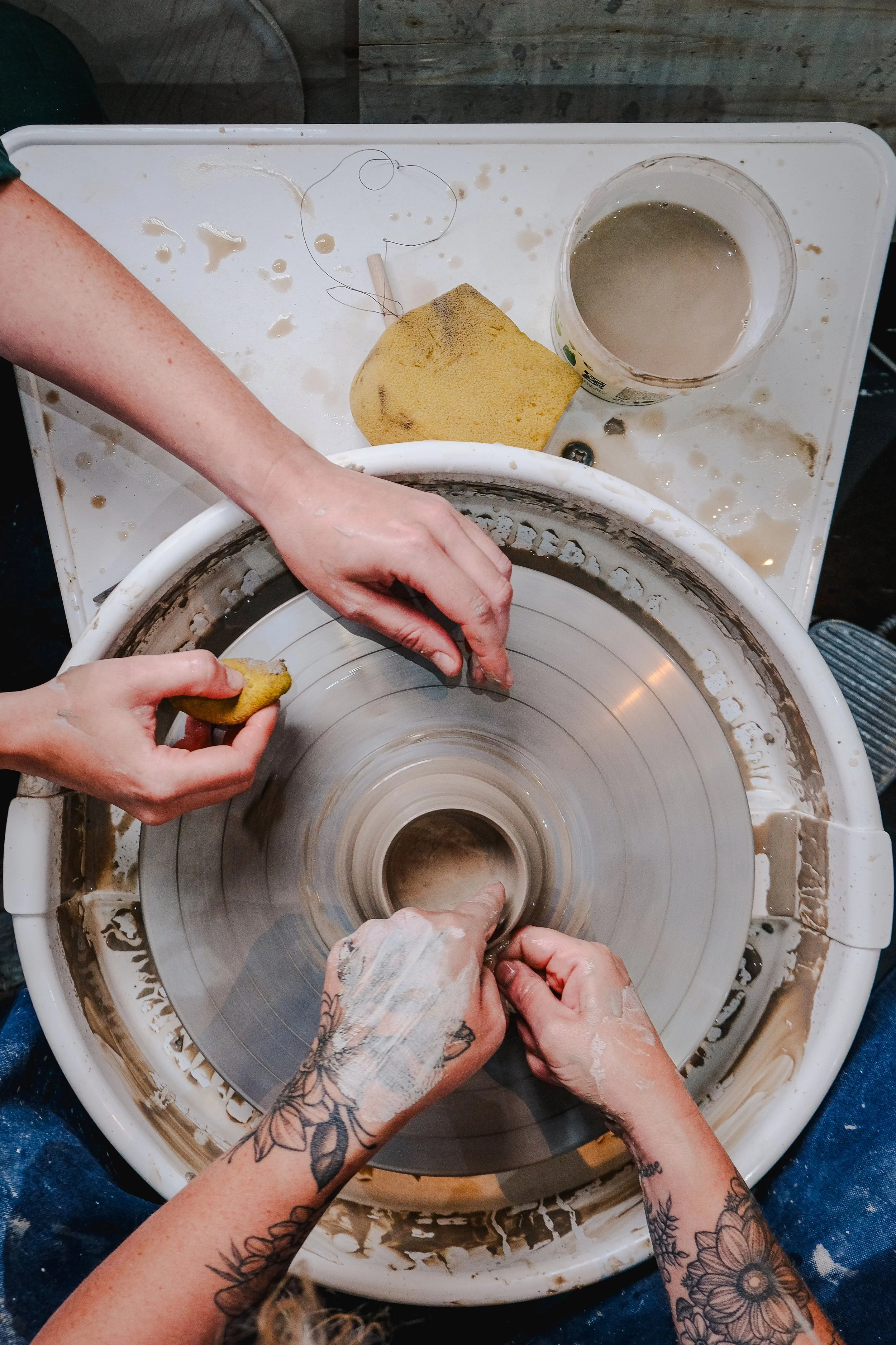 Pottery throwing class in macclesfield, group class