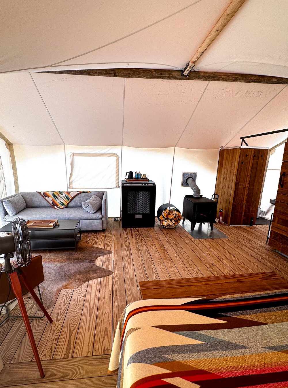 Safari Tent INT 2.jpg