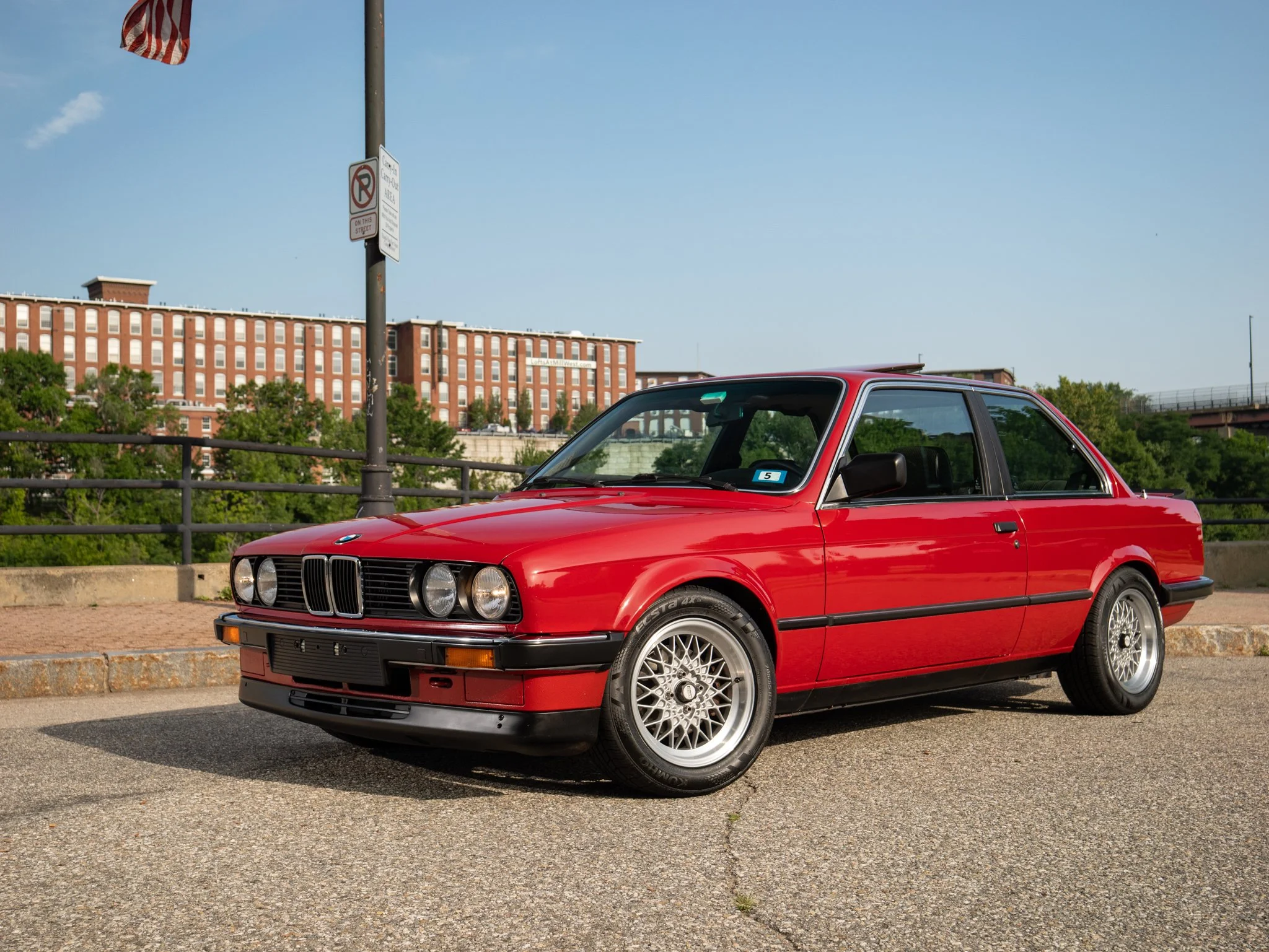 E30 325E (24).jpg