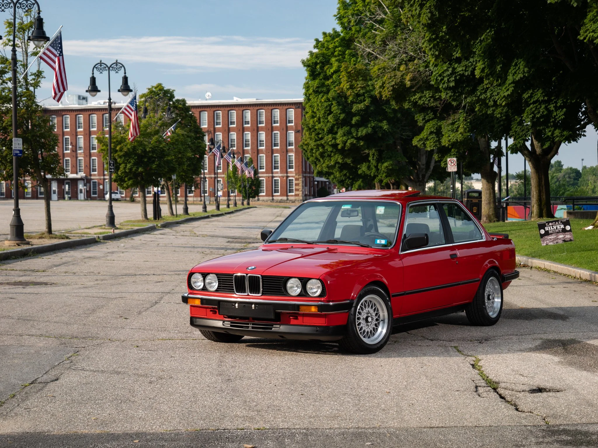 E30 325E (1).jpg