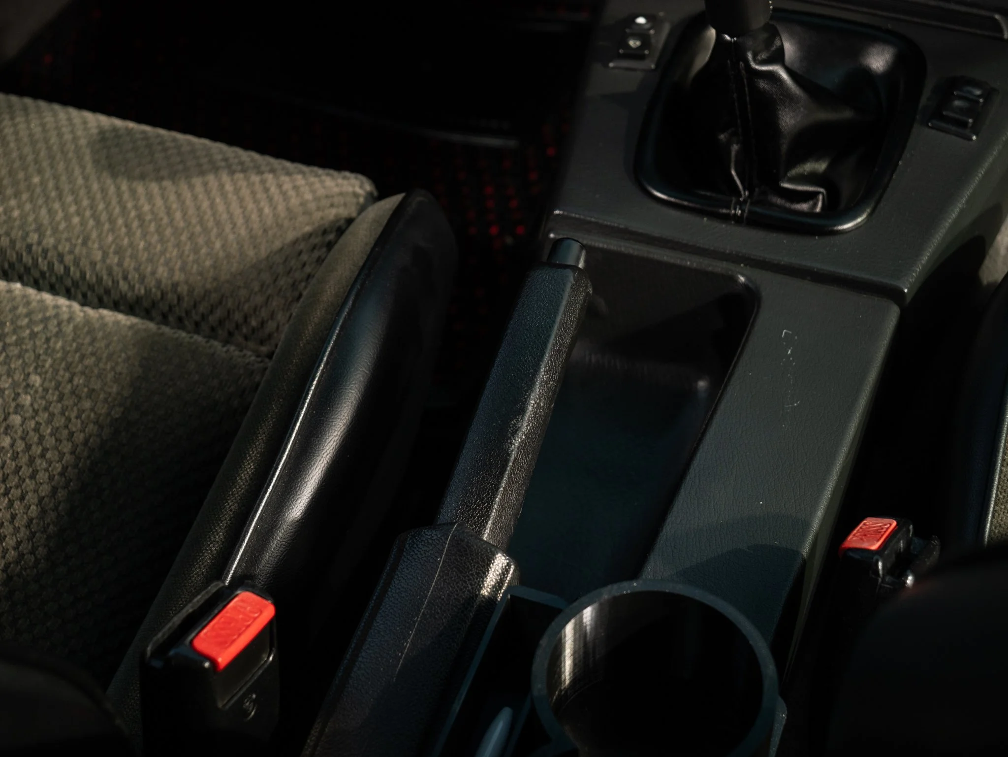 E30 325E (219).jpg