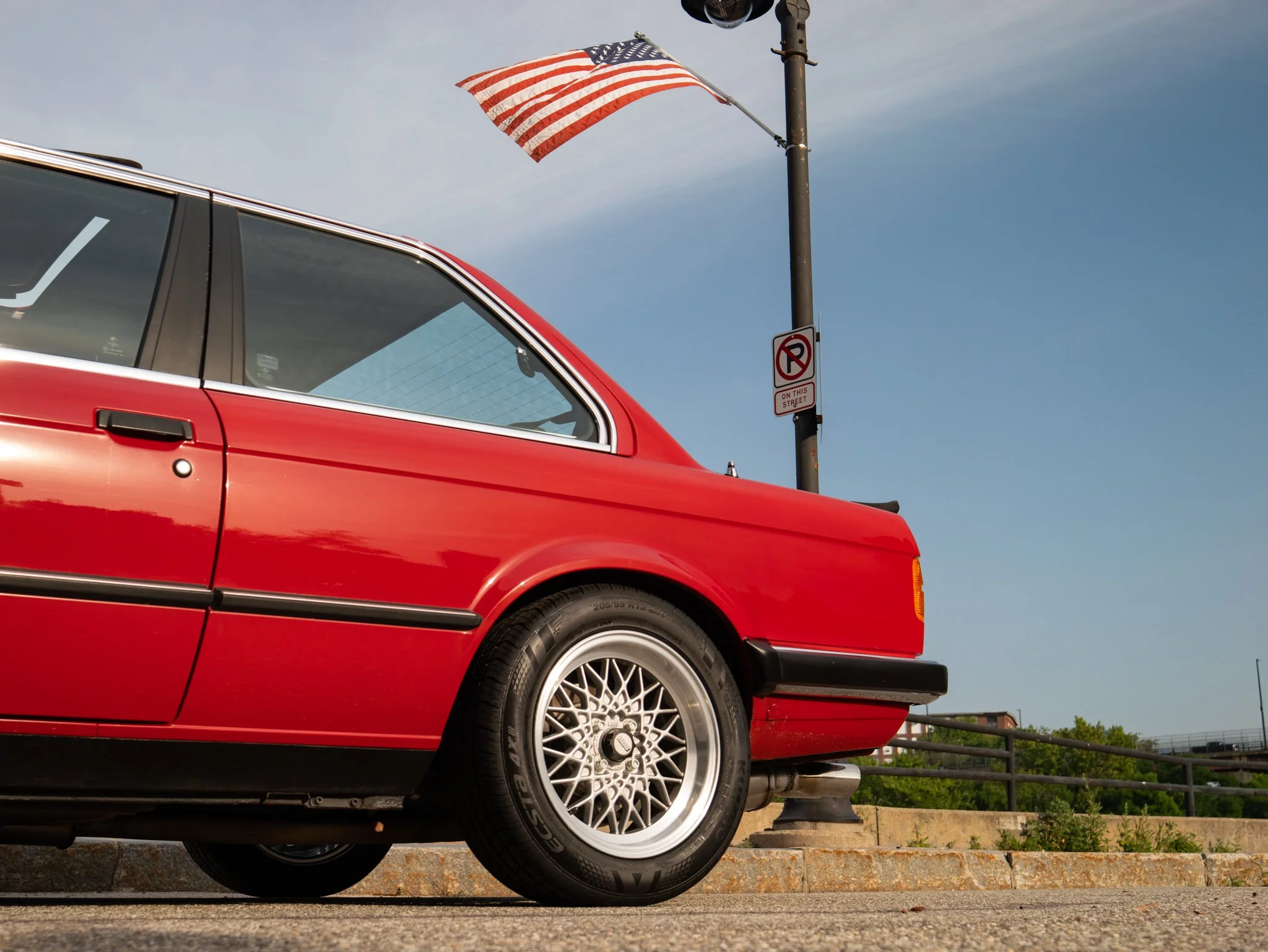 E30 325E (147).jpg