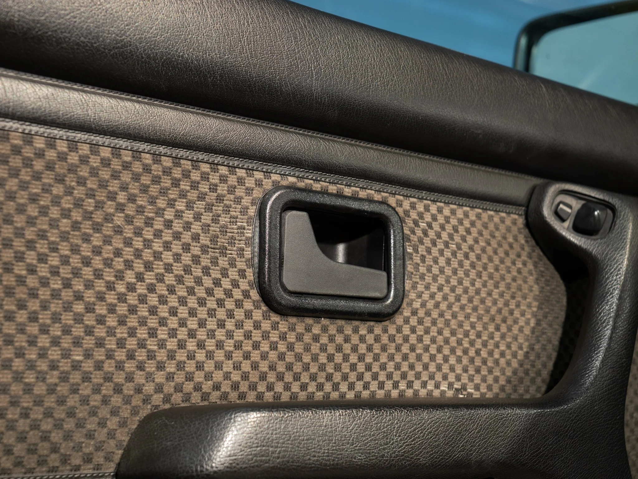 E30 325E (230).jpg