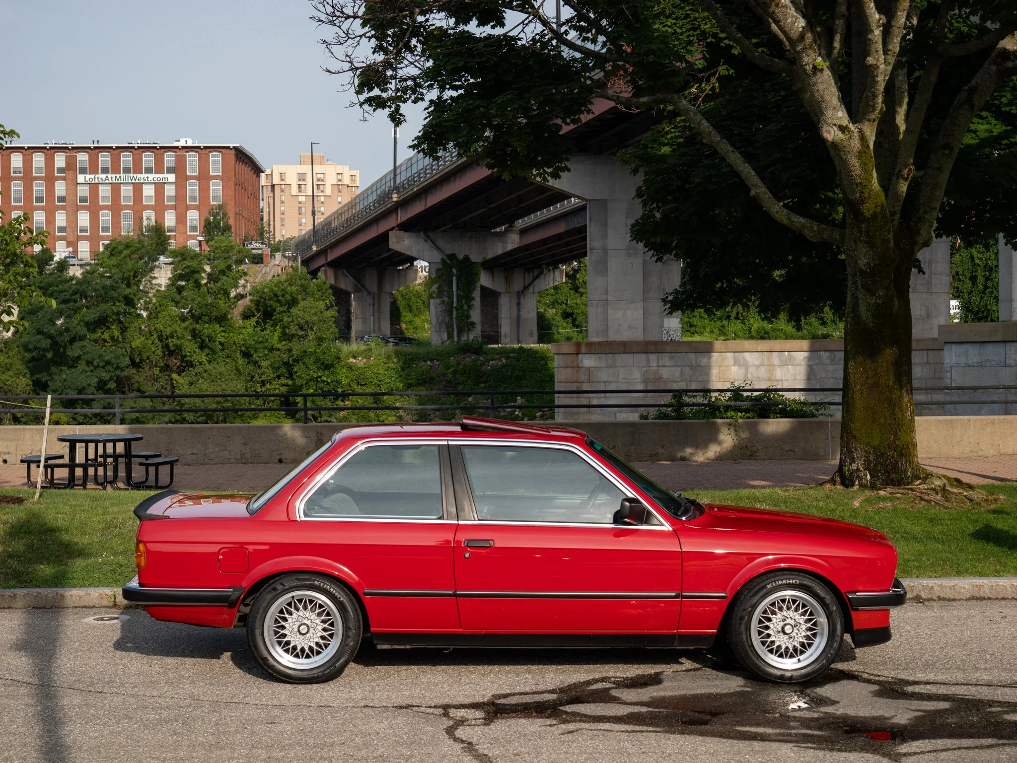 E30 325E (99).jpg